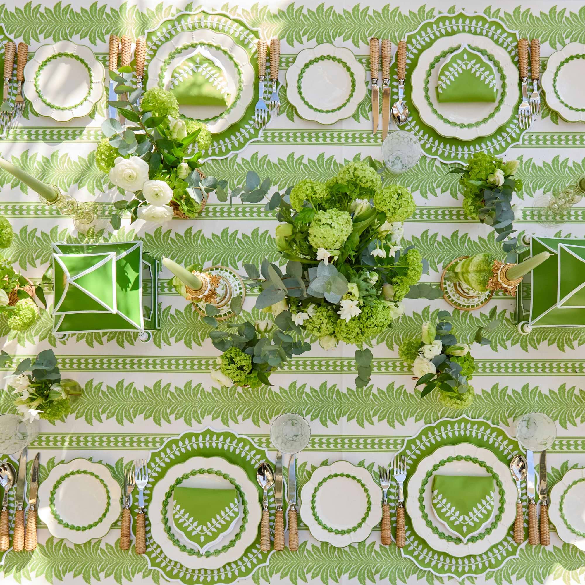 Green Laurel Placemats & Napkins (Set of 4)