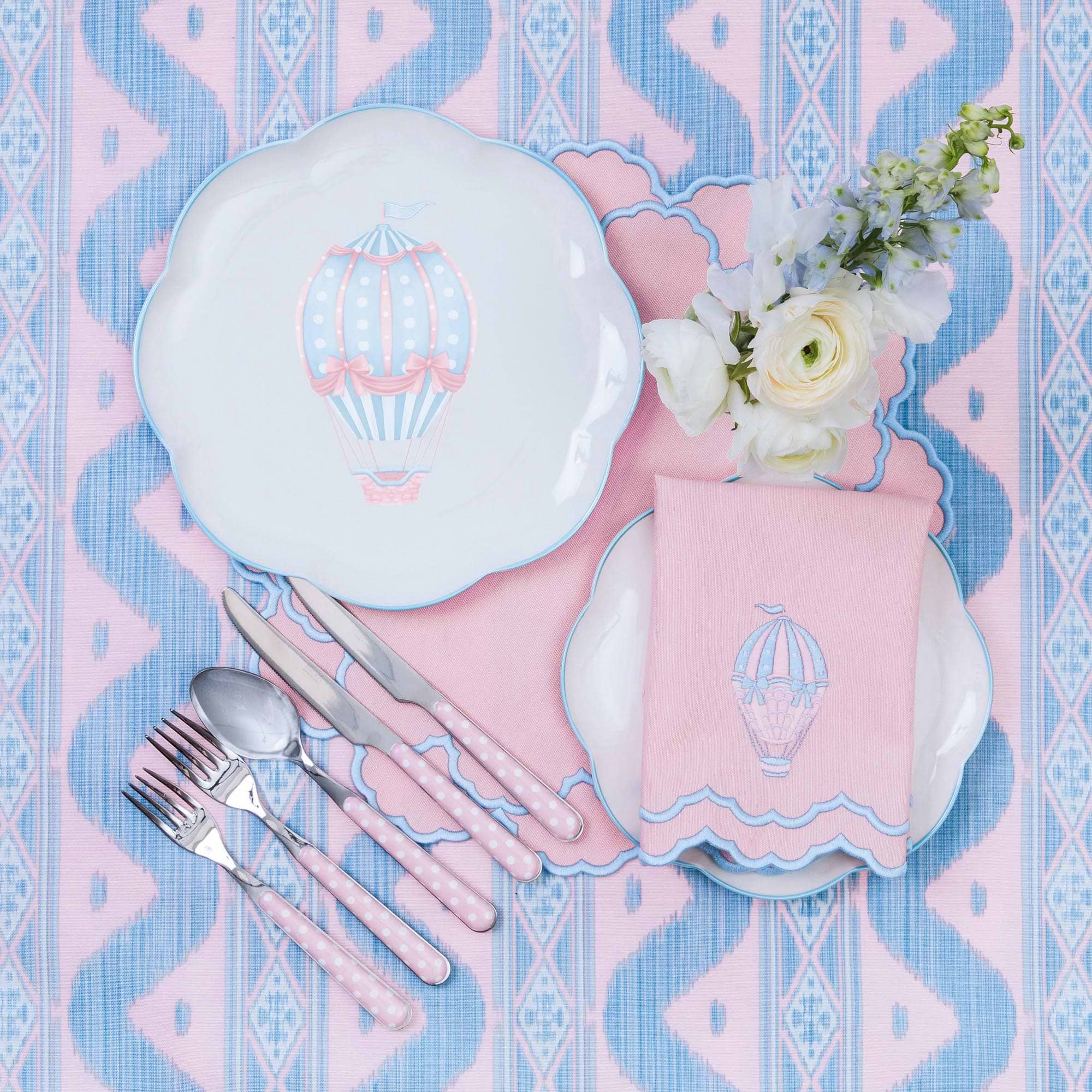 Bea Balloon Dinner Plates (Set of 4)