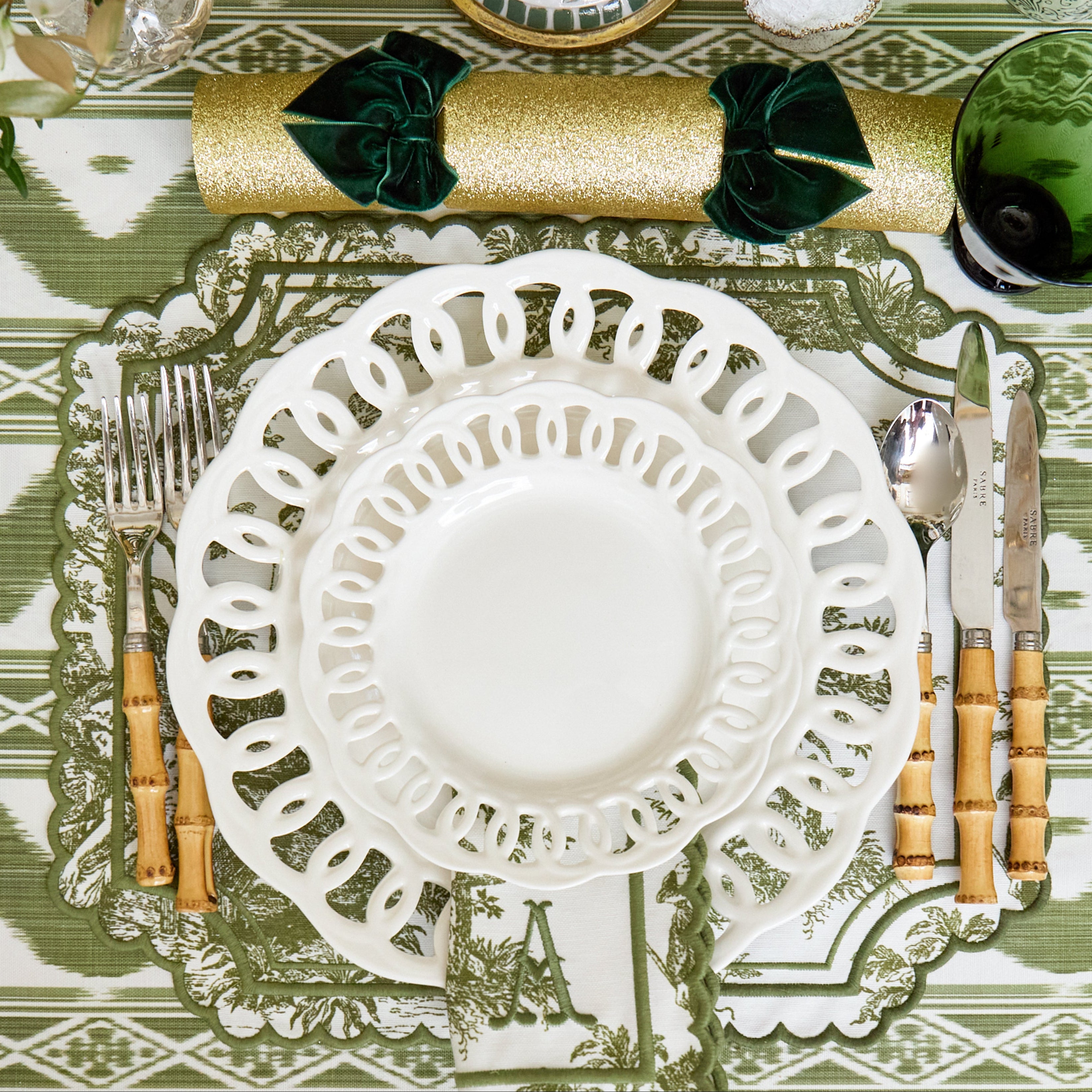 White Lace Starter Plate