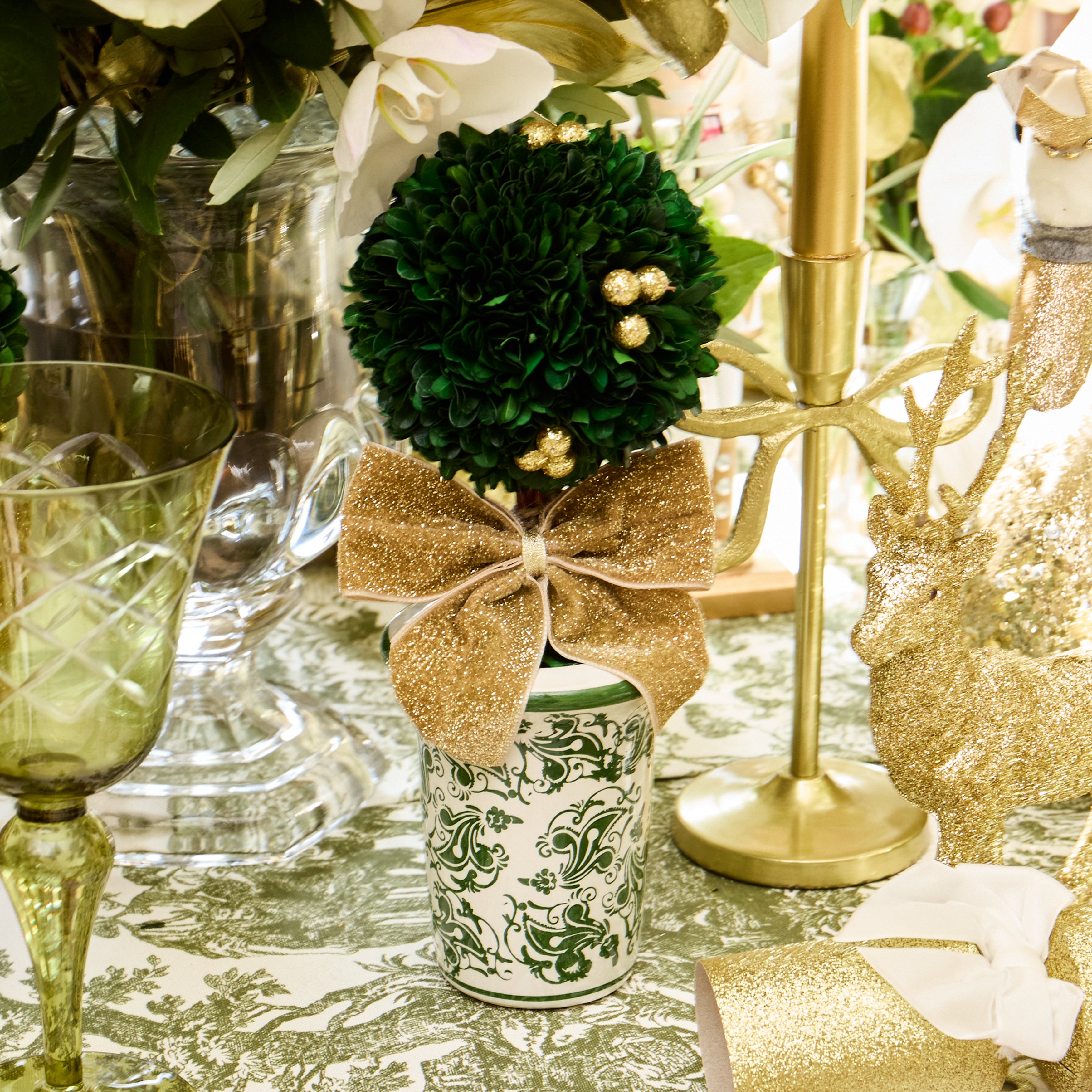 A Christmas Carol Tablescape