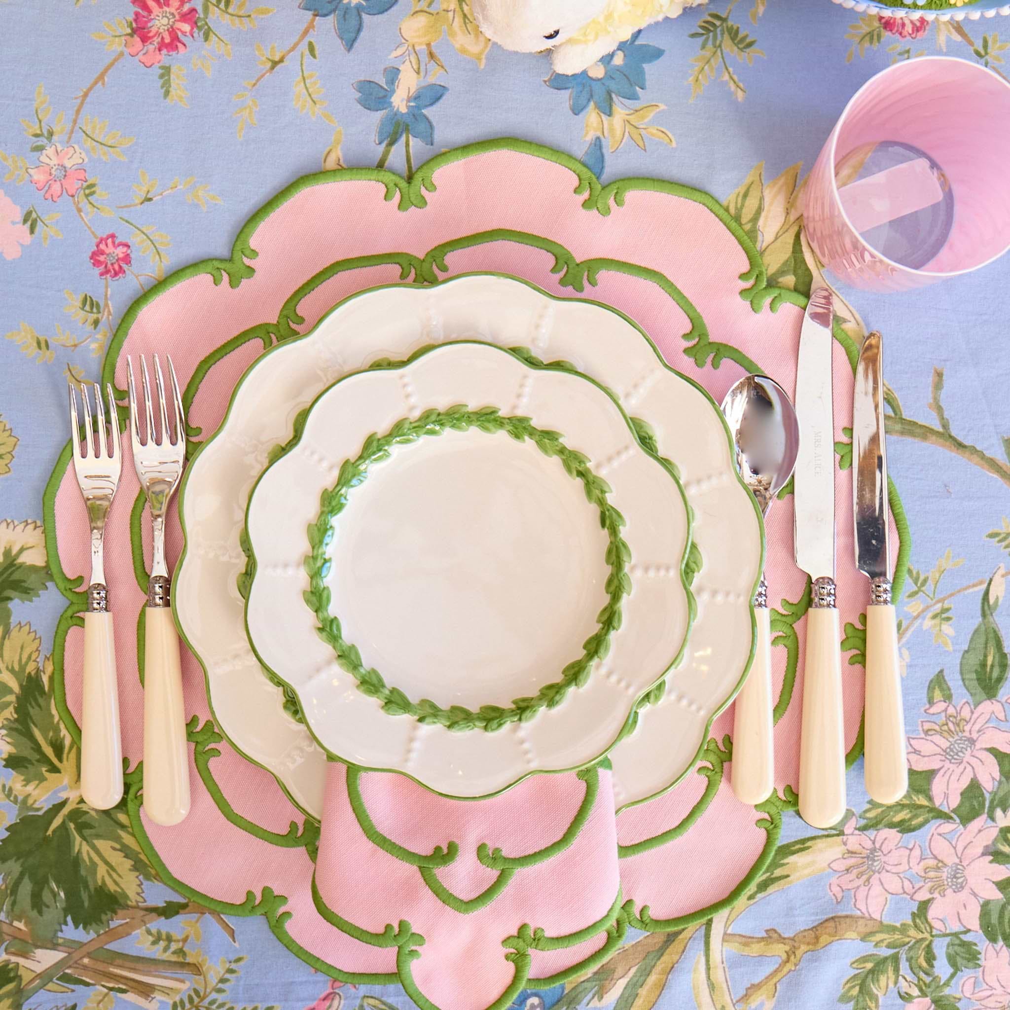 Green Laurel Starter Plates (Set of 4)