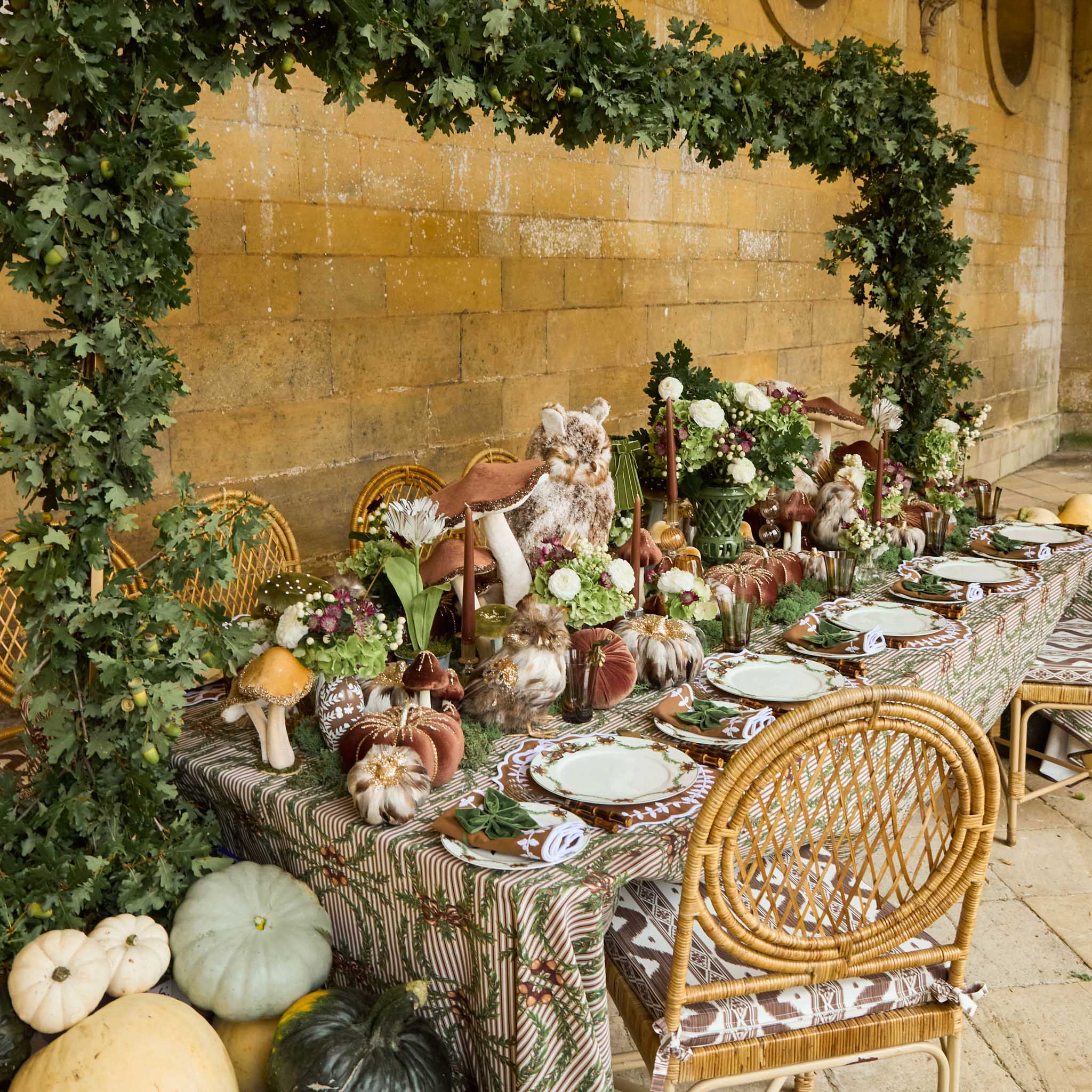 Striped Acorn Garland Tablecloth