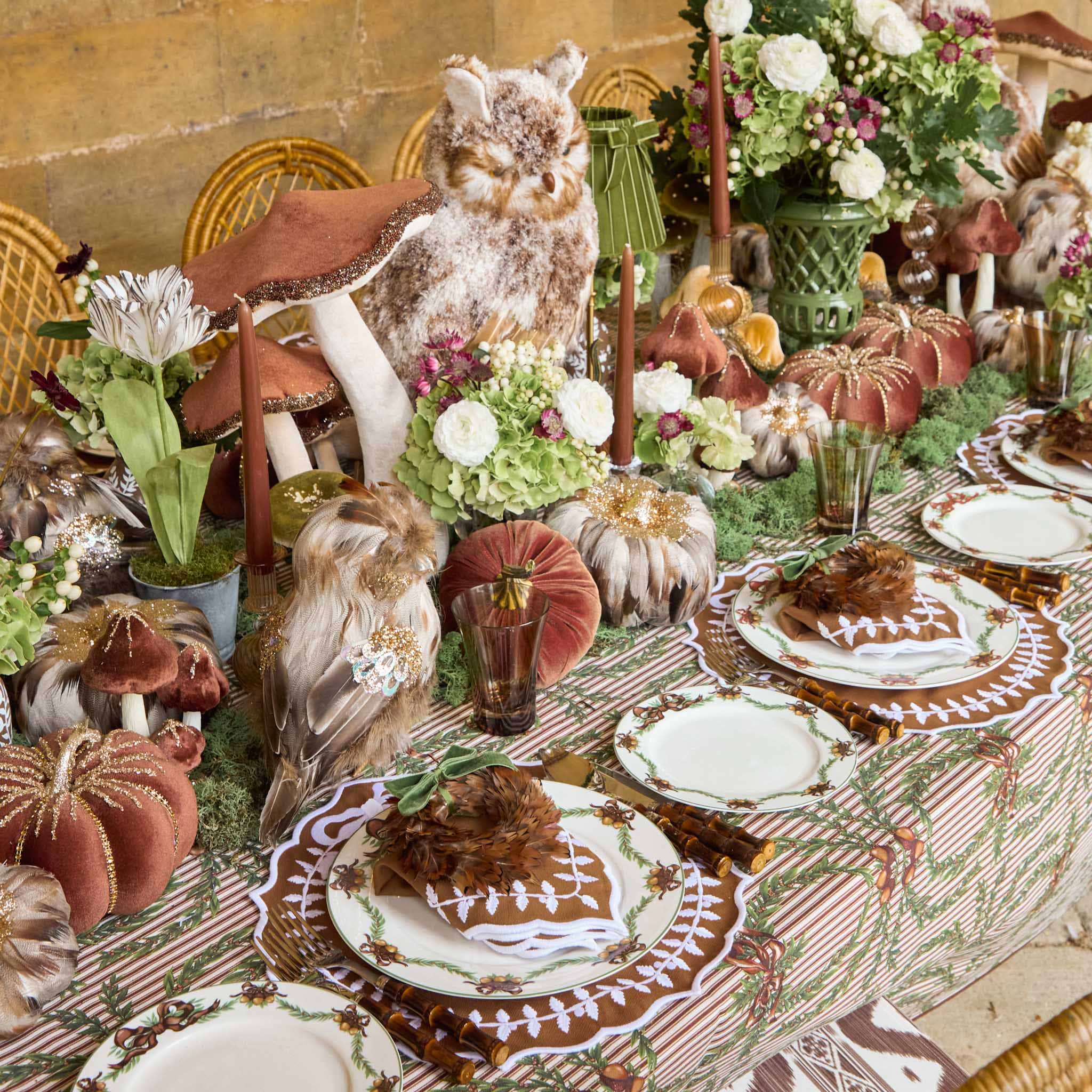 Acorn Garland Dinner & Starter Plates (Set of 8)