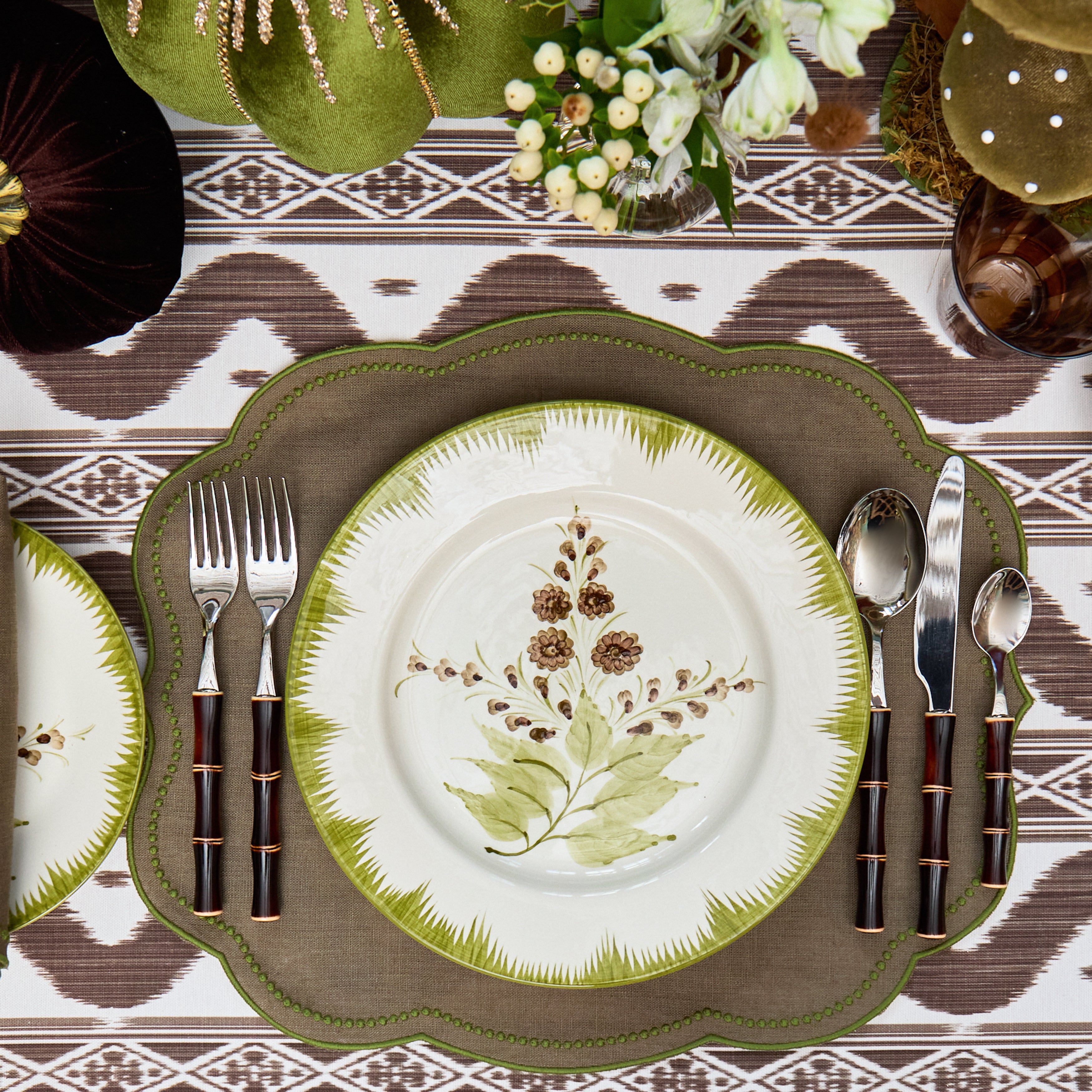 Olive & Chocolate Araminta Dinner Plates (Set of 4)