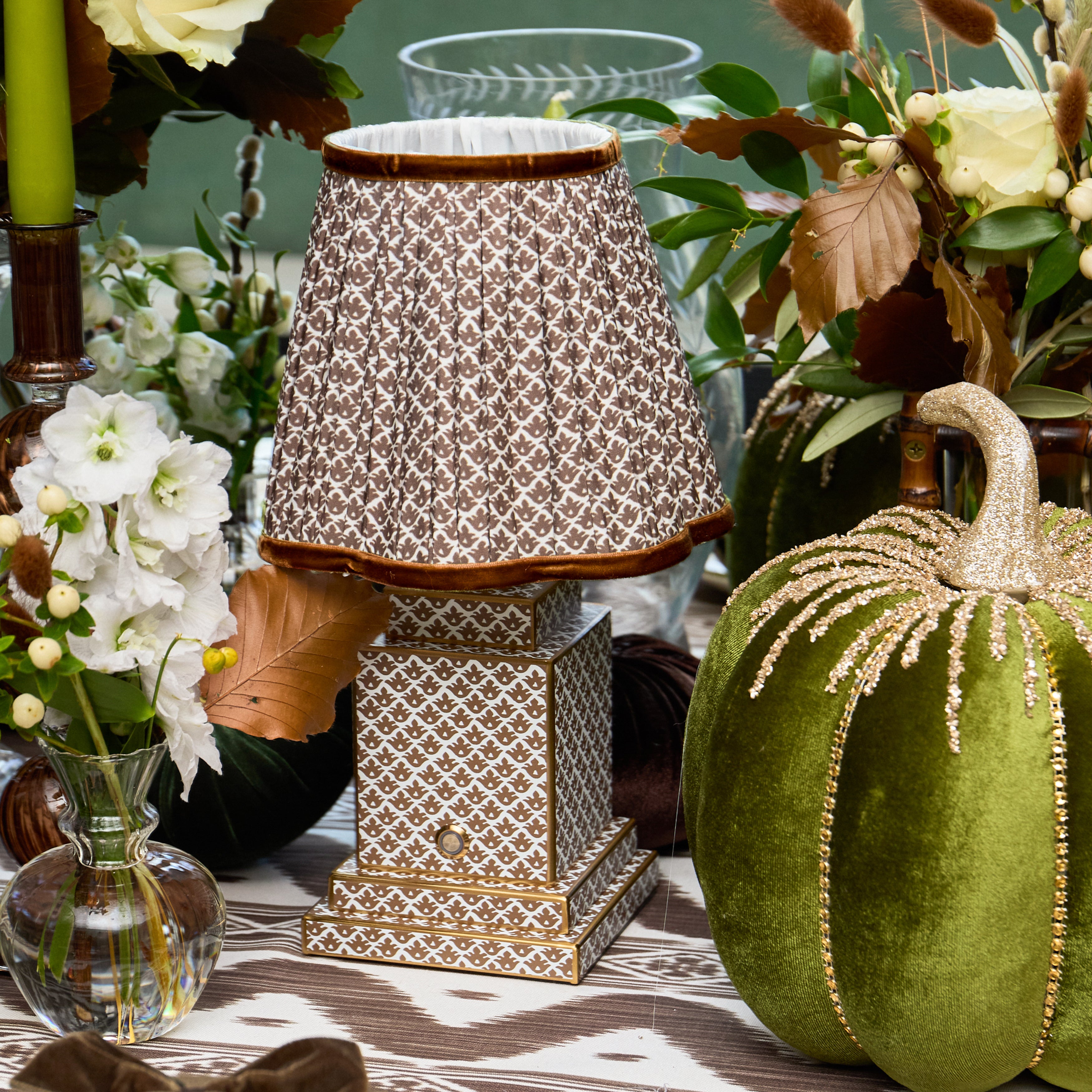 Chocolate Lotus Square Rechargeable Lamp