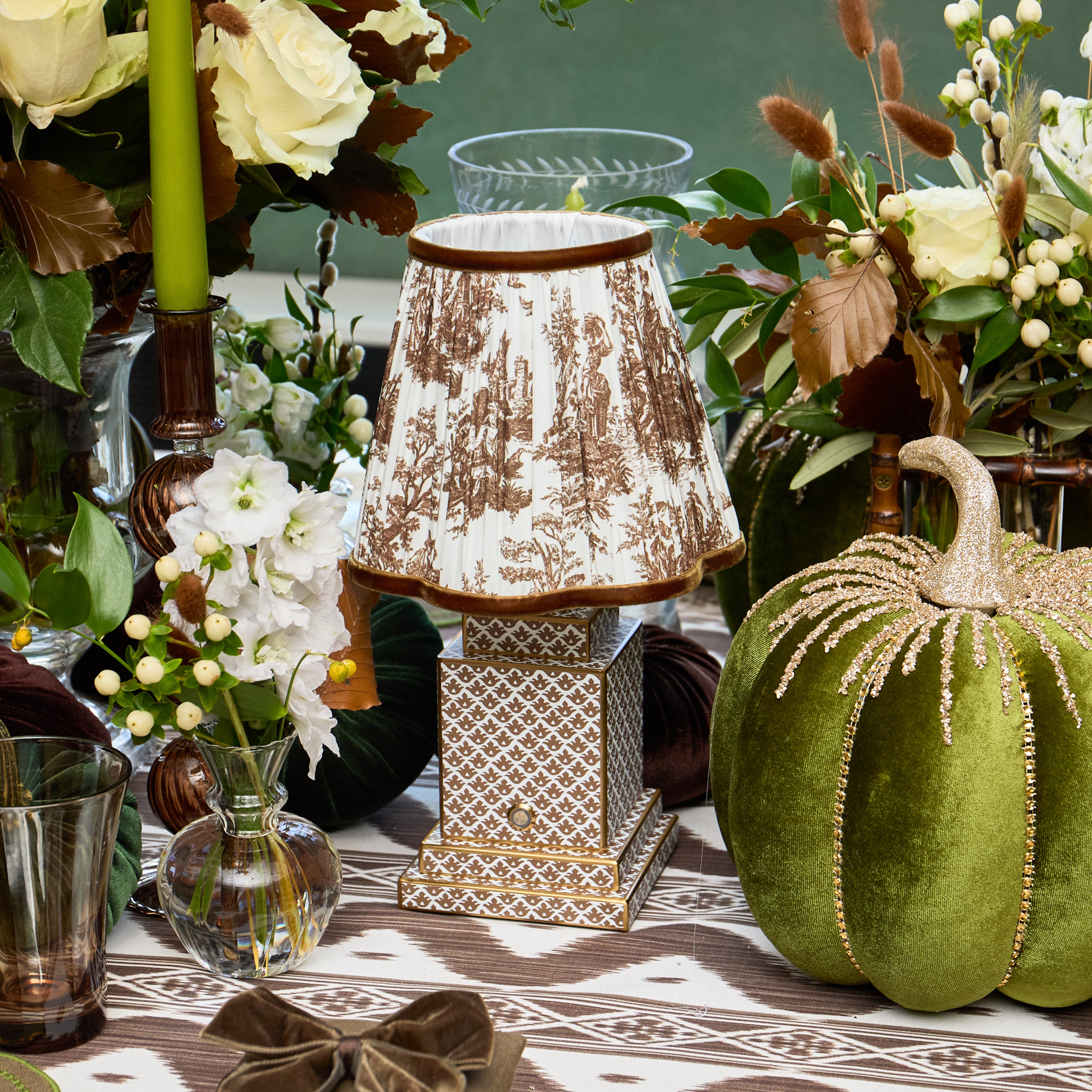 Chocolate Lotus Square Rechargeable Lamp