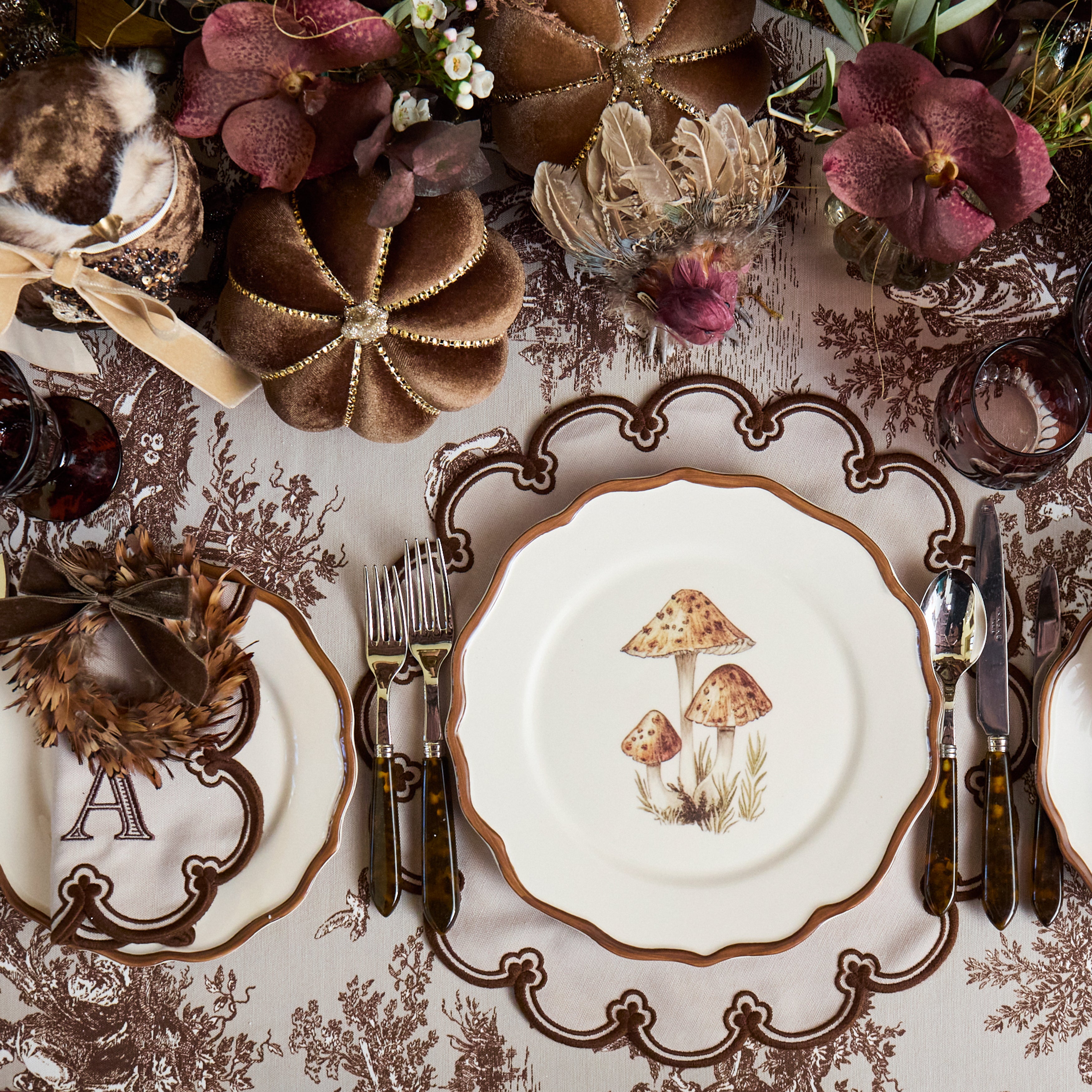 Taupe & Chocolate Delilah Placemats & Napkins (Set of 8)
