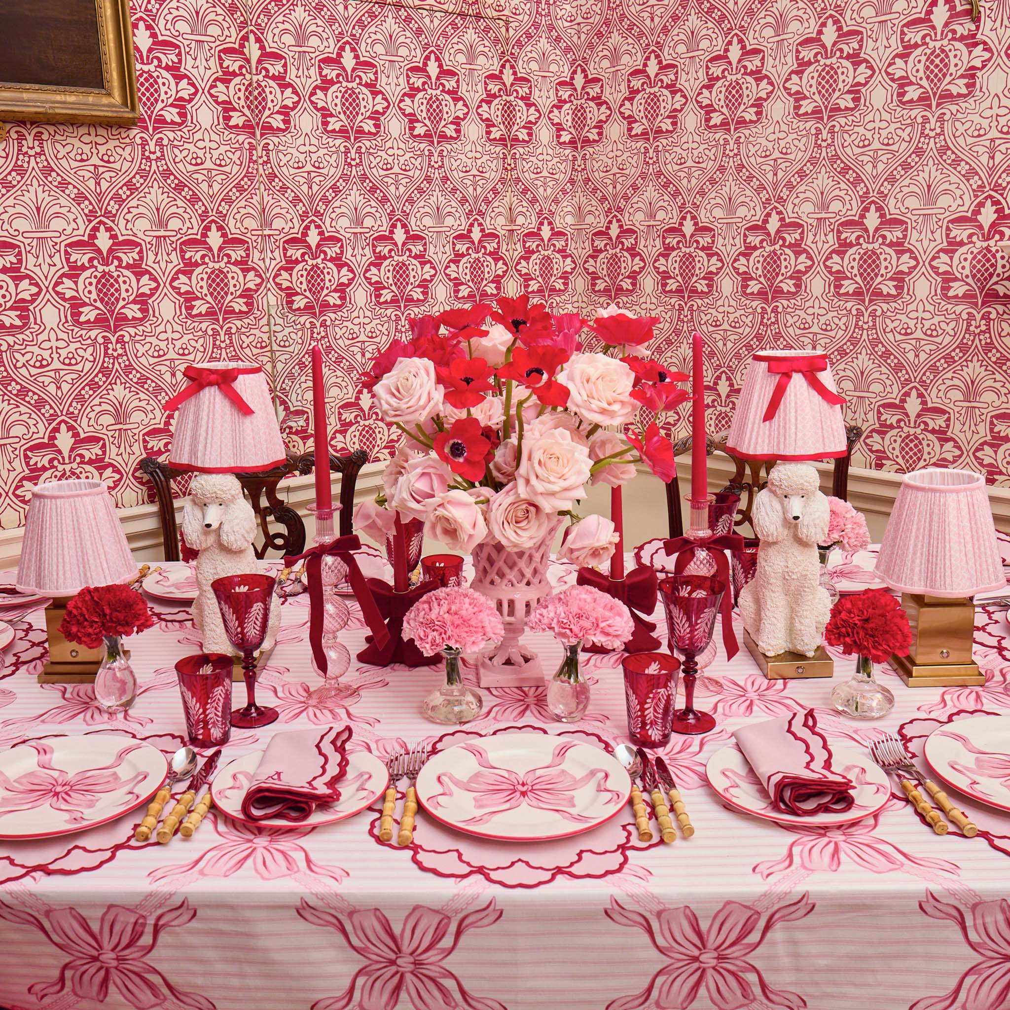 Lily Pink & Red Napkins (Set of 4)