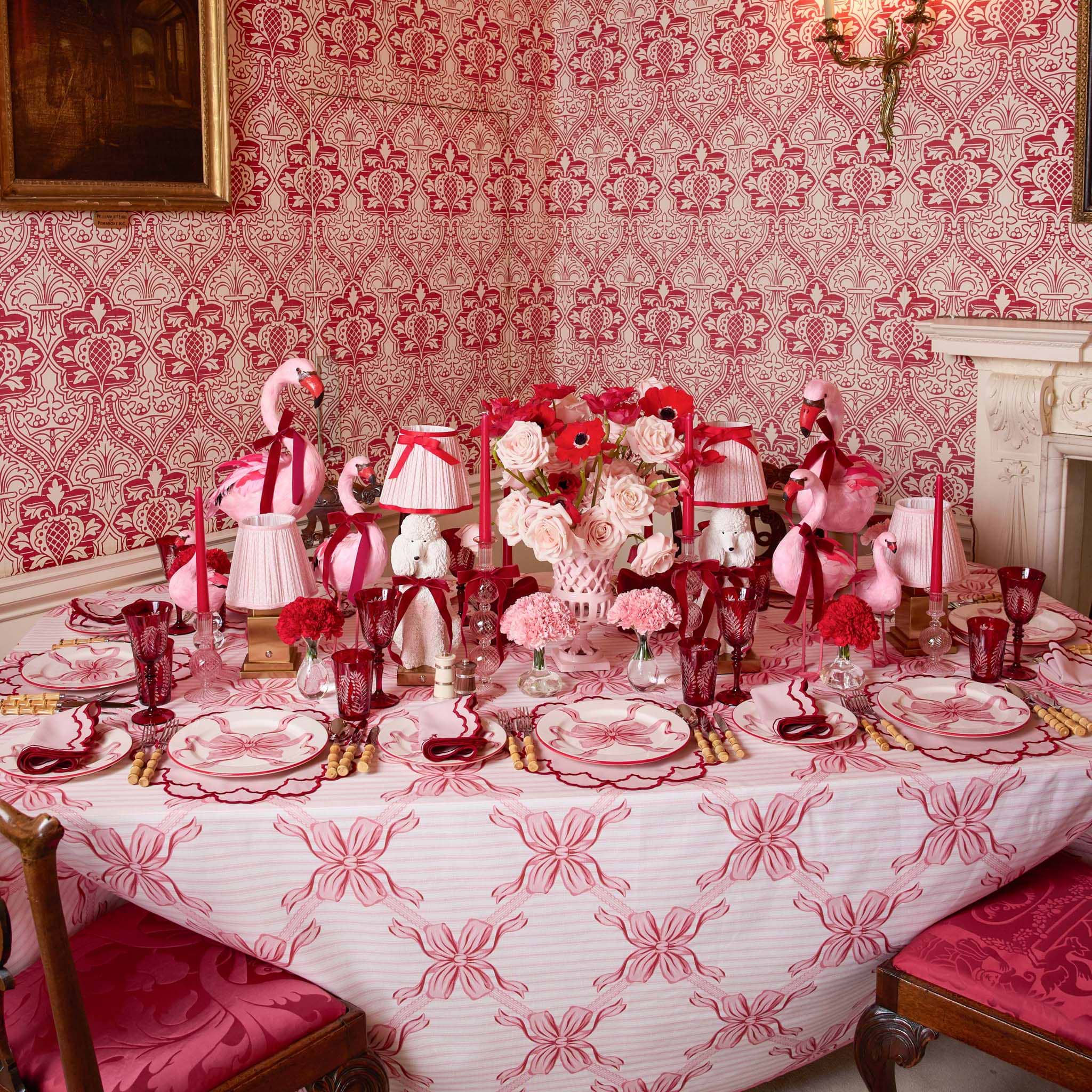 Lily Pink & Red Napkins (Set of 4)