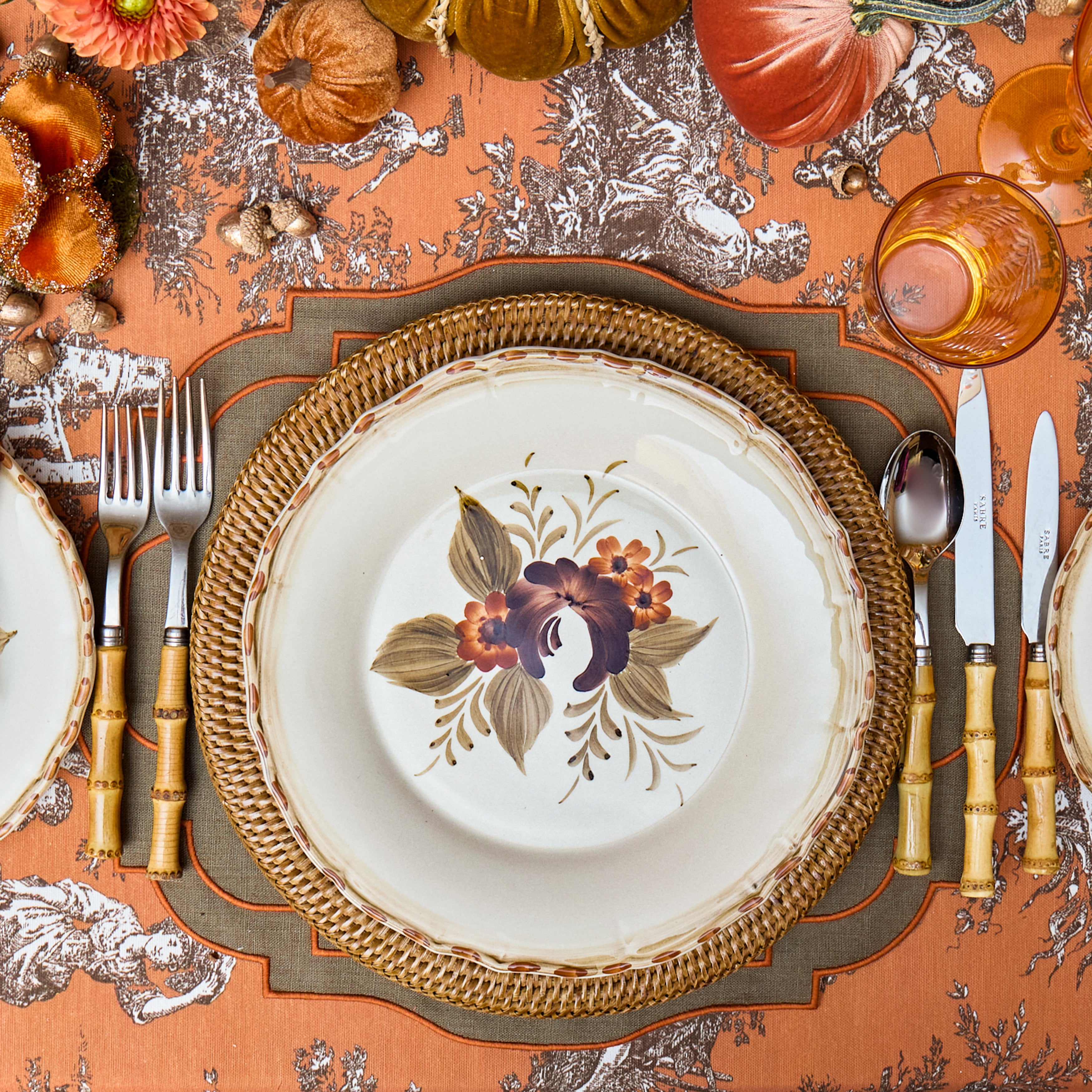 Mustard & Chocolate Garland Dinner Plates (Set of 4)