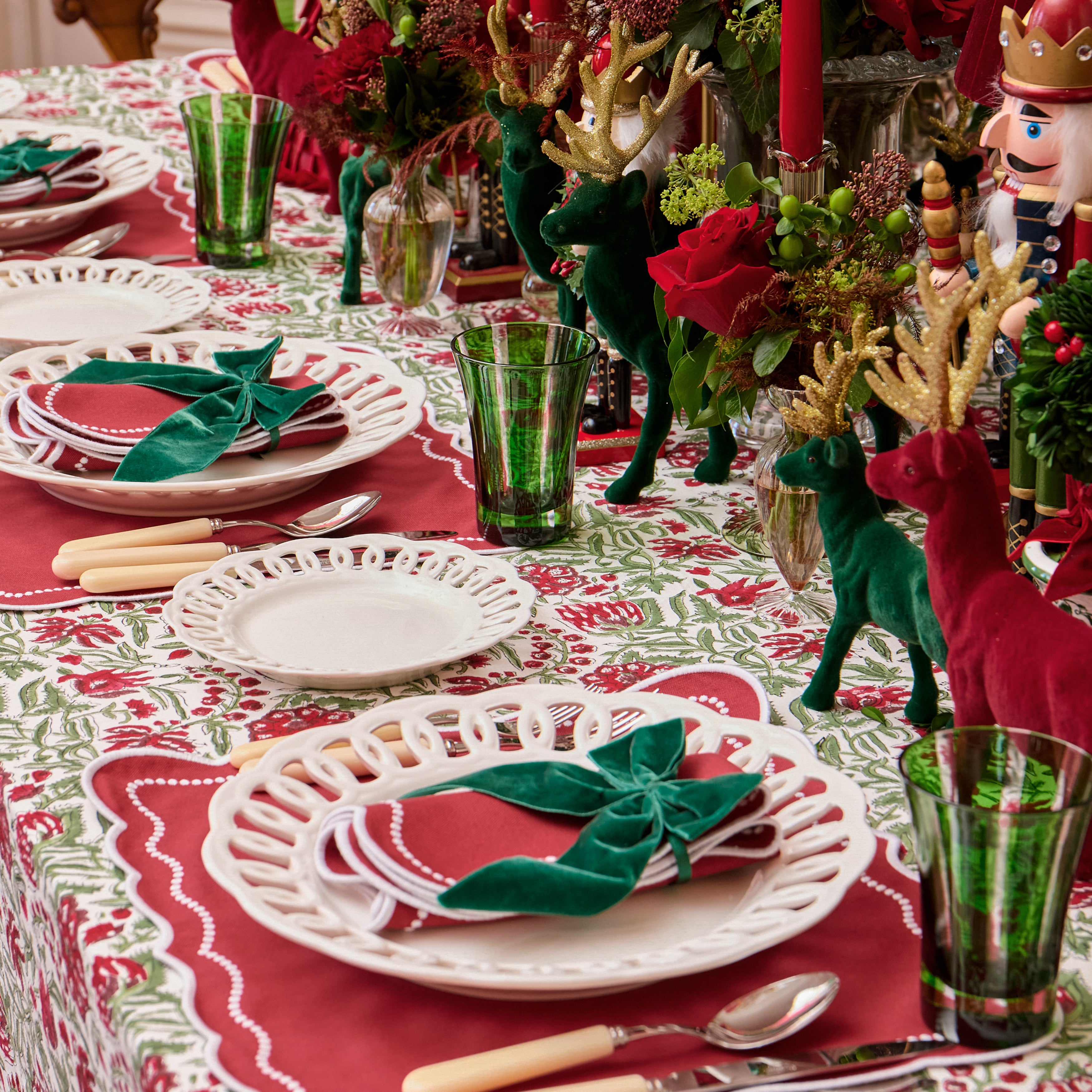 Red & Green Isobel Tablecloth