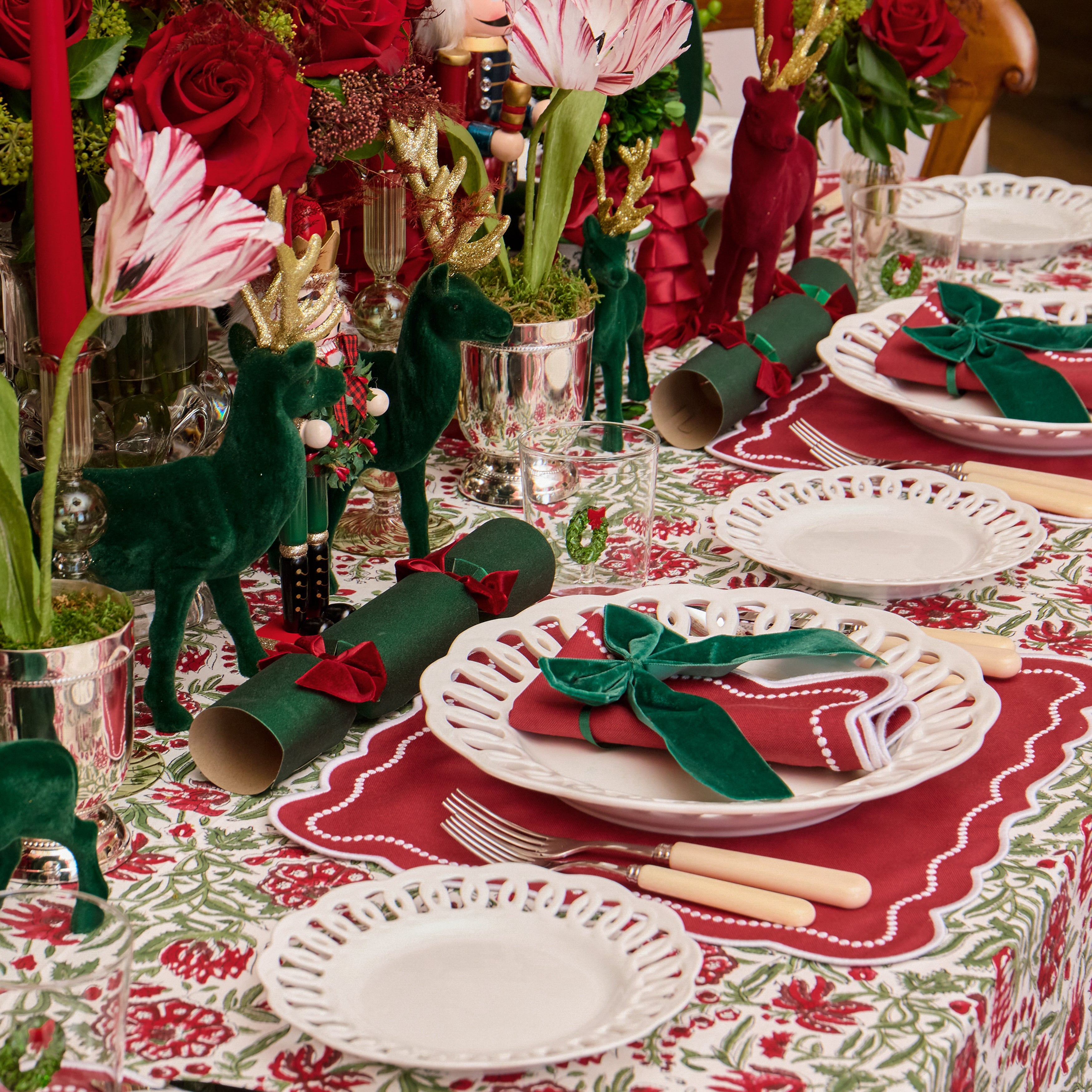 Festive Christmas Glasses (Set of 4)