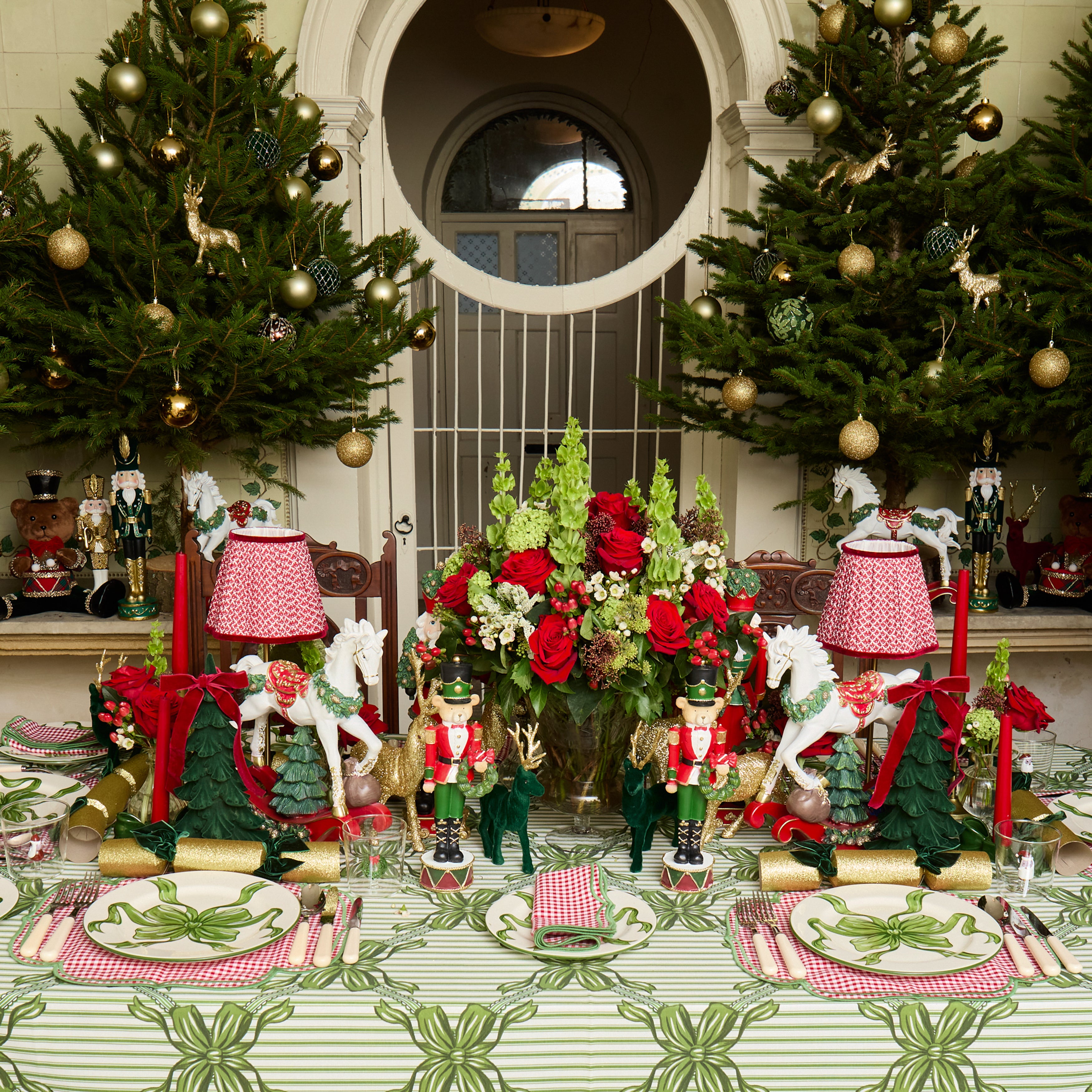 Green Audrey Bow Tablecloth