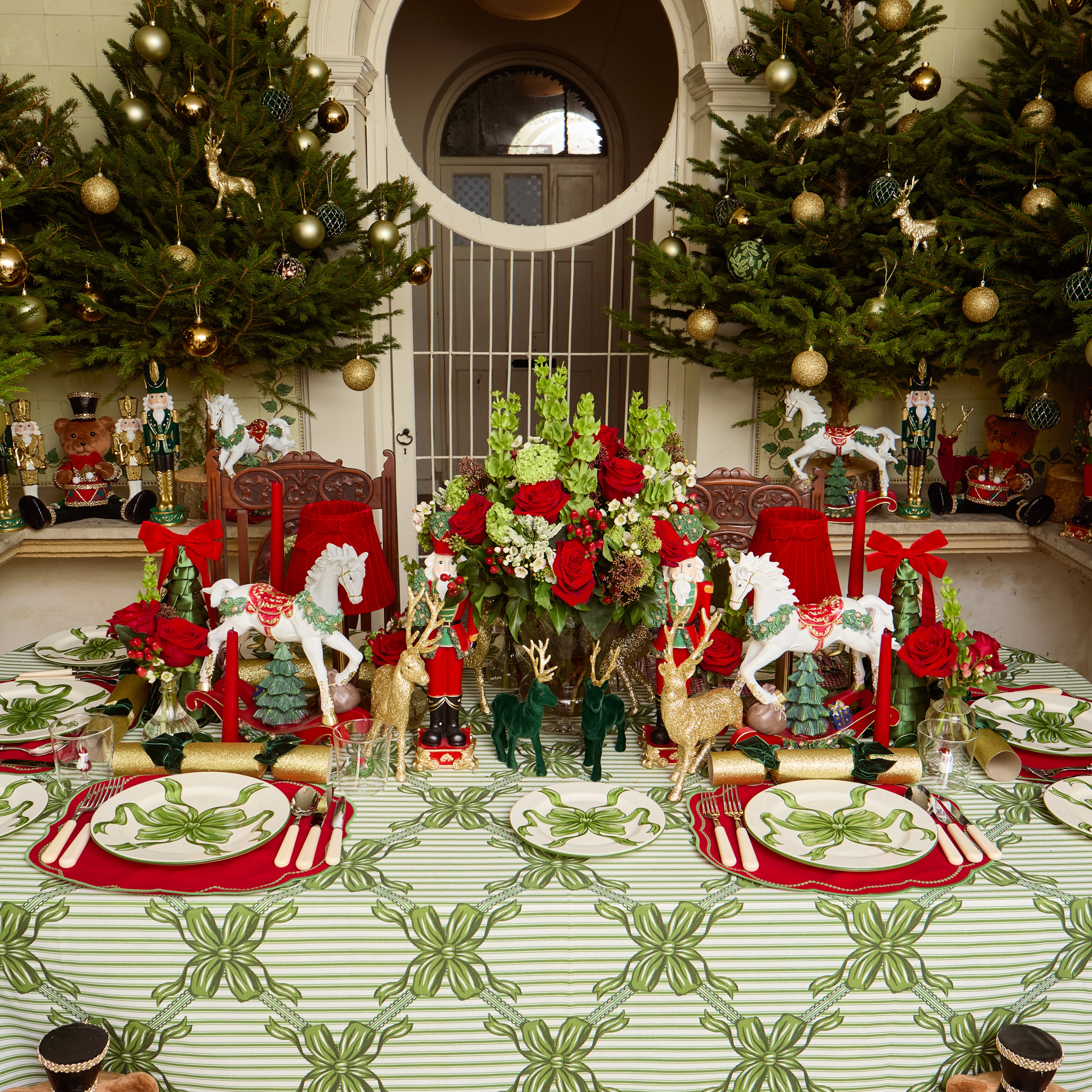 Green Audrey Bow Tablecloth