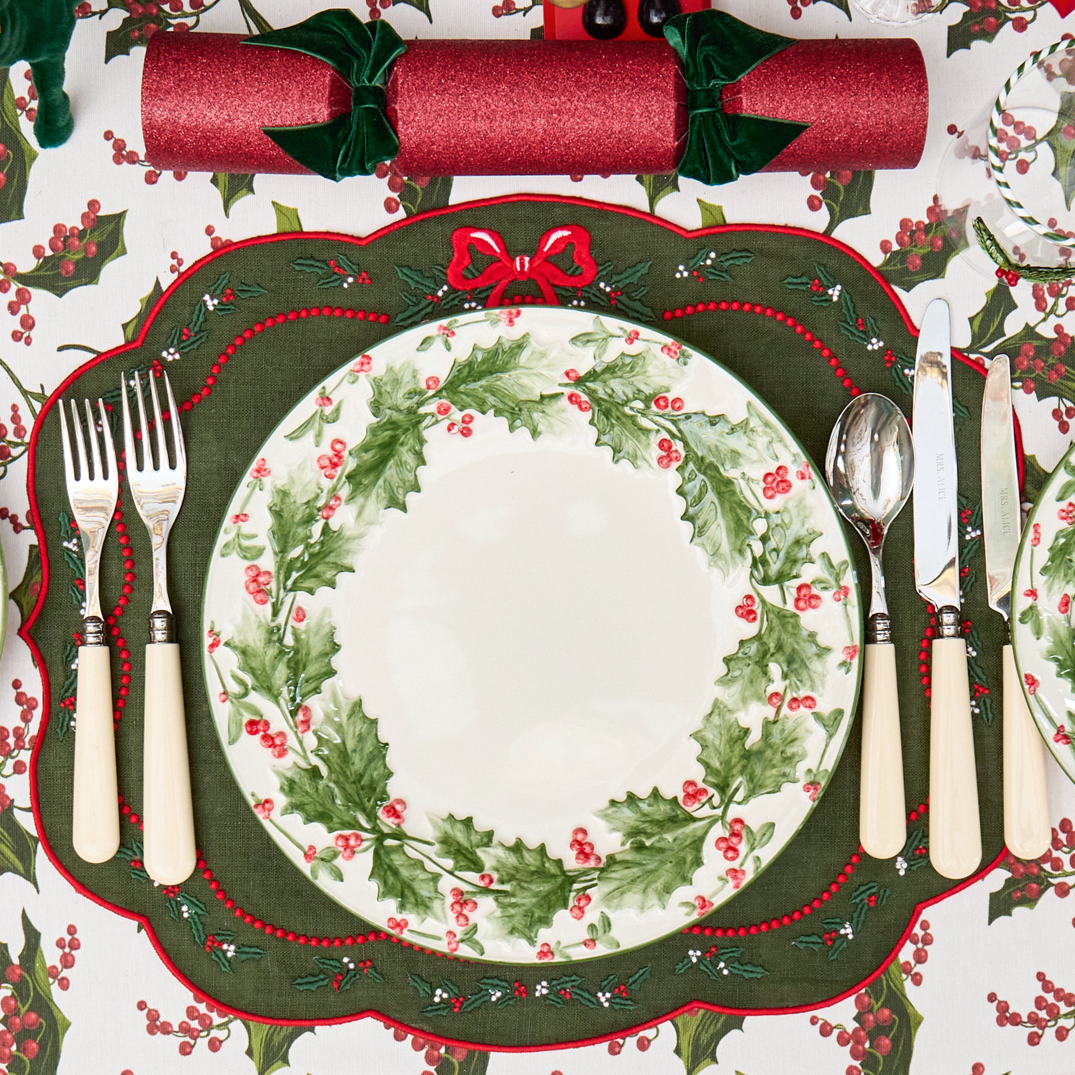 Holly Dinner Plate