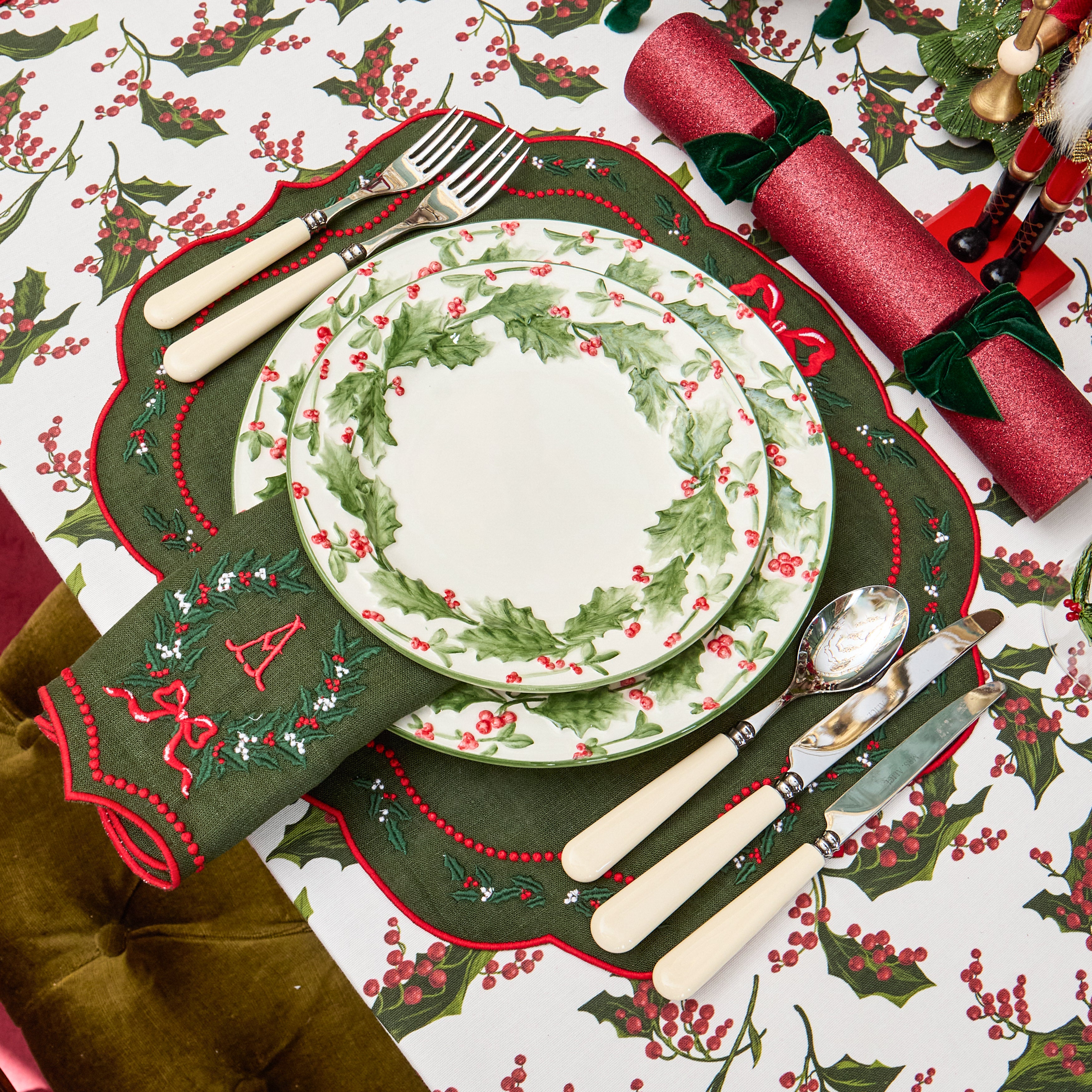Holly Dinner Plate