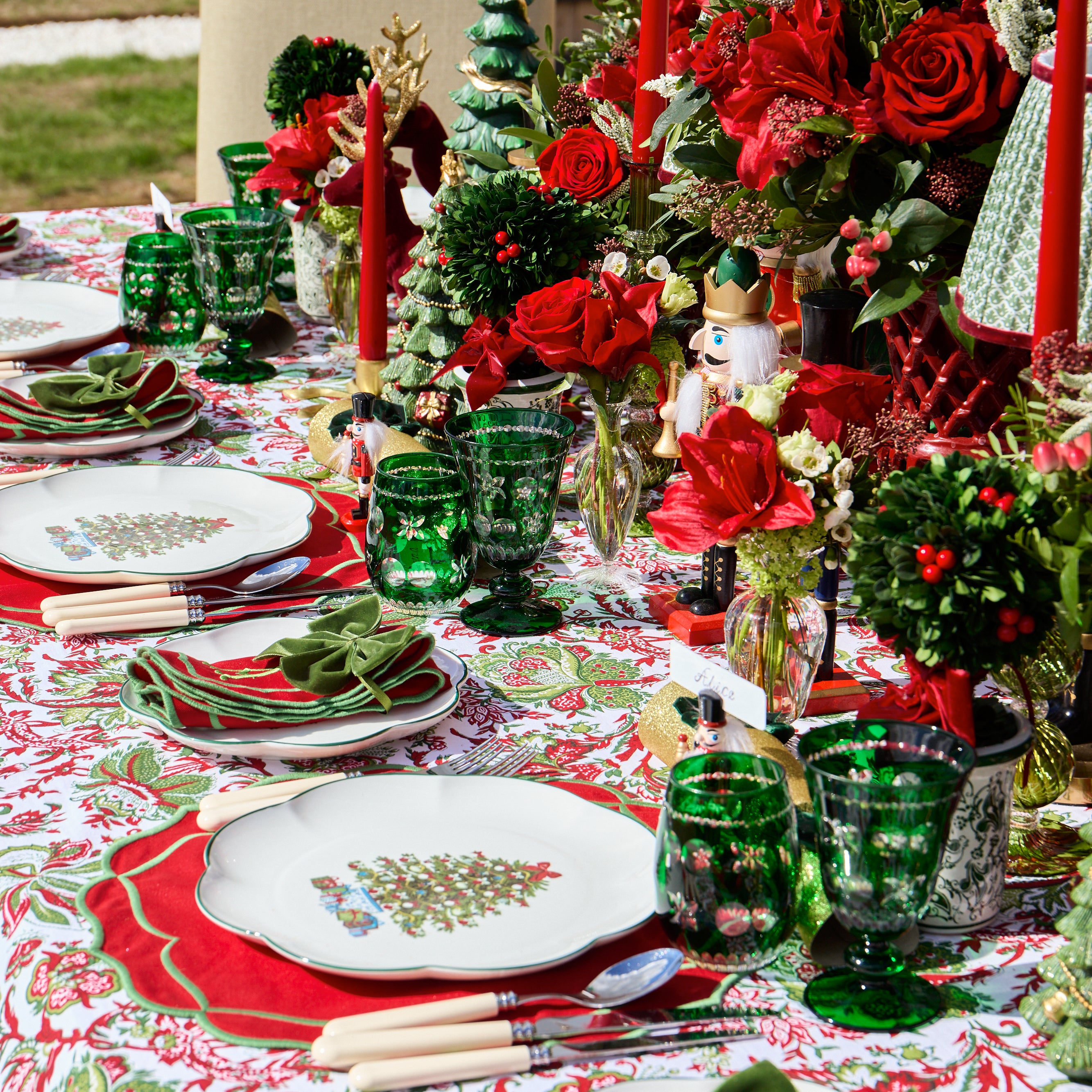 Red & Green Beatrice Tablecloth