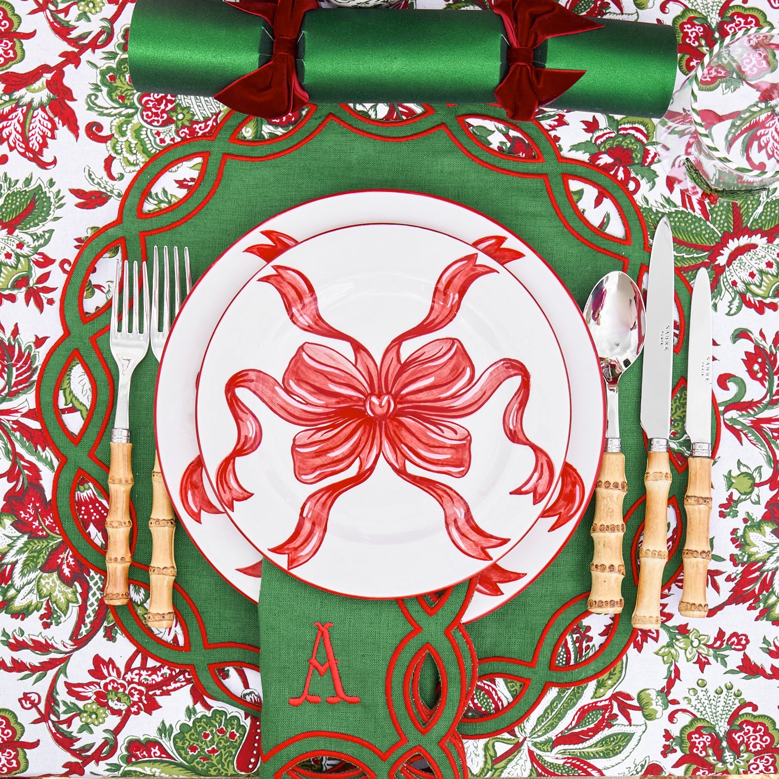 Red Audrey Bow Starter Plates (Set of 4)