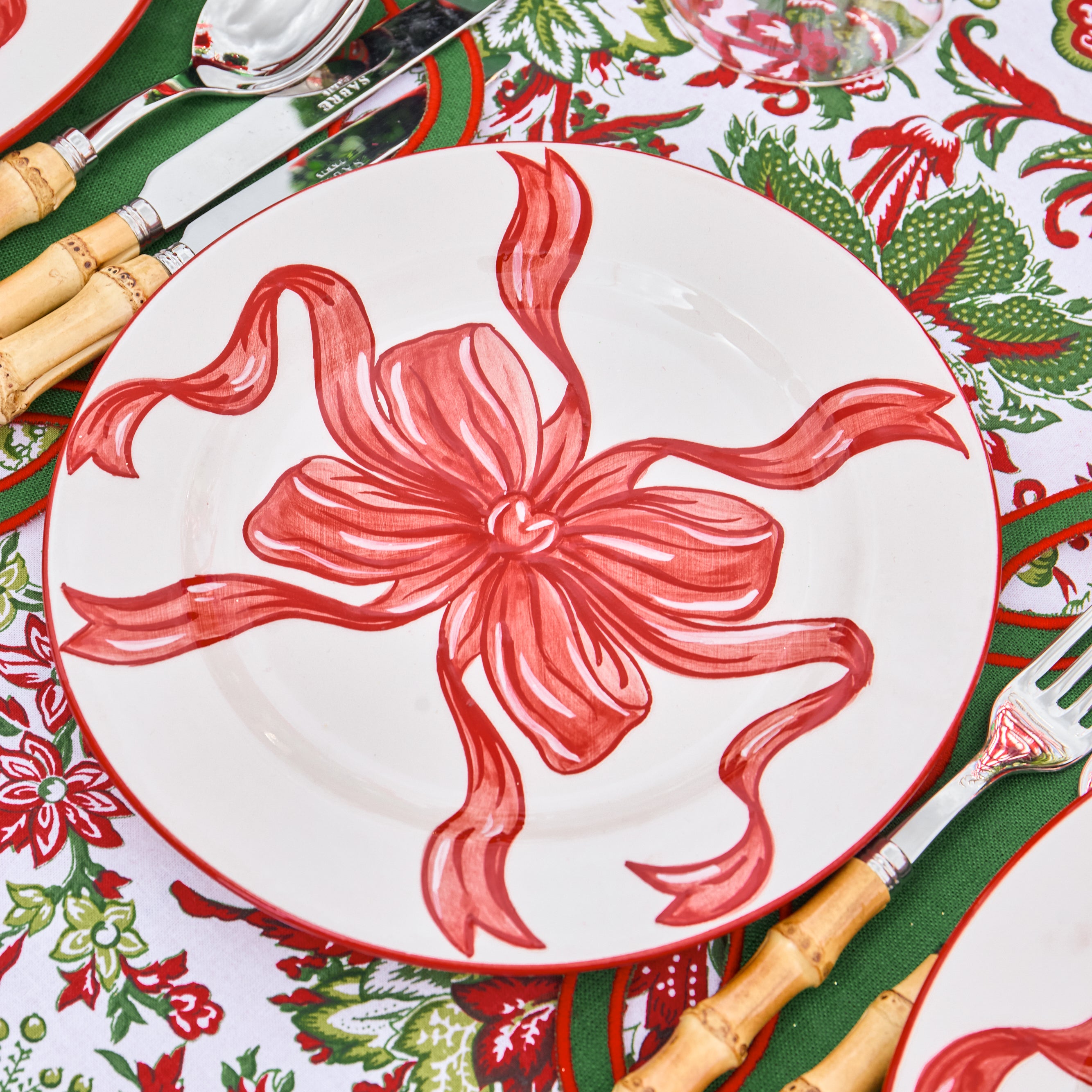 Red Audrey Bow Dinner Plate