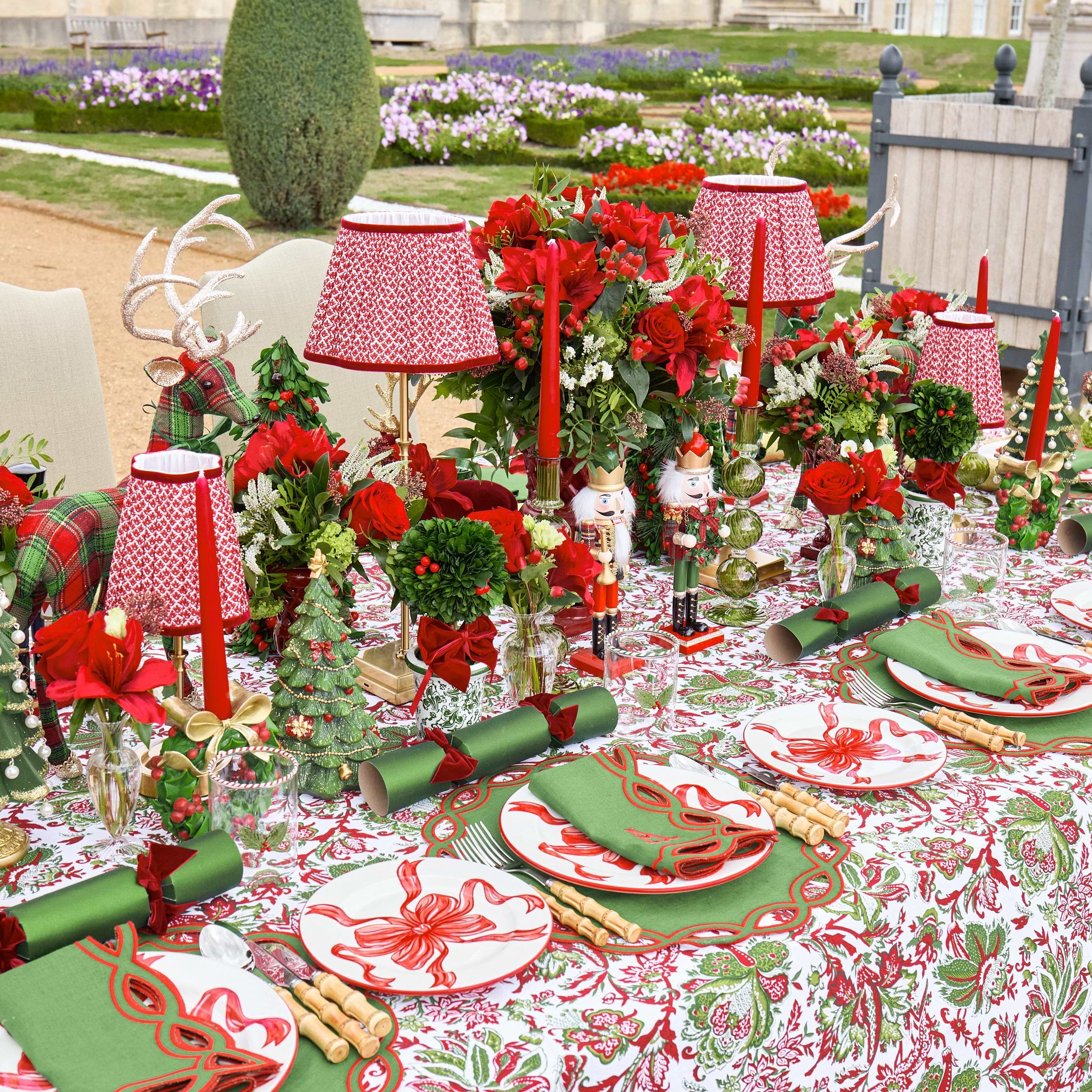 Red Audrey Bow Dinner Plate