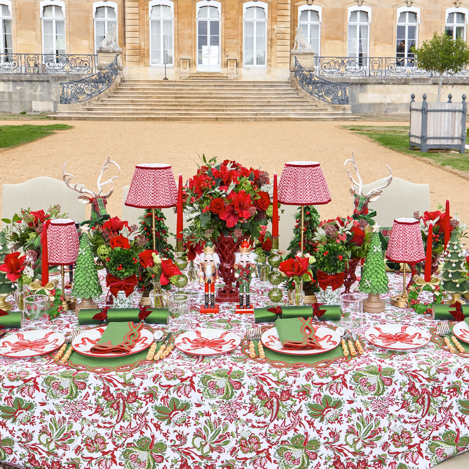 Red Audrey Bow Dinner Plate