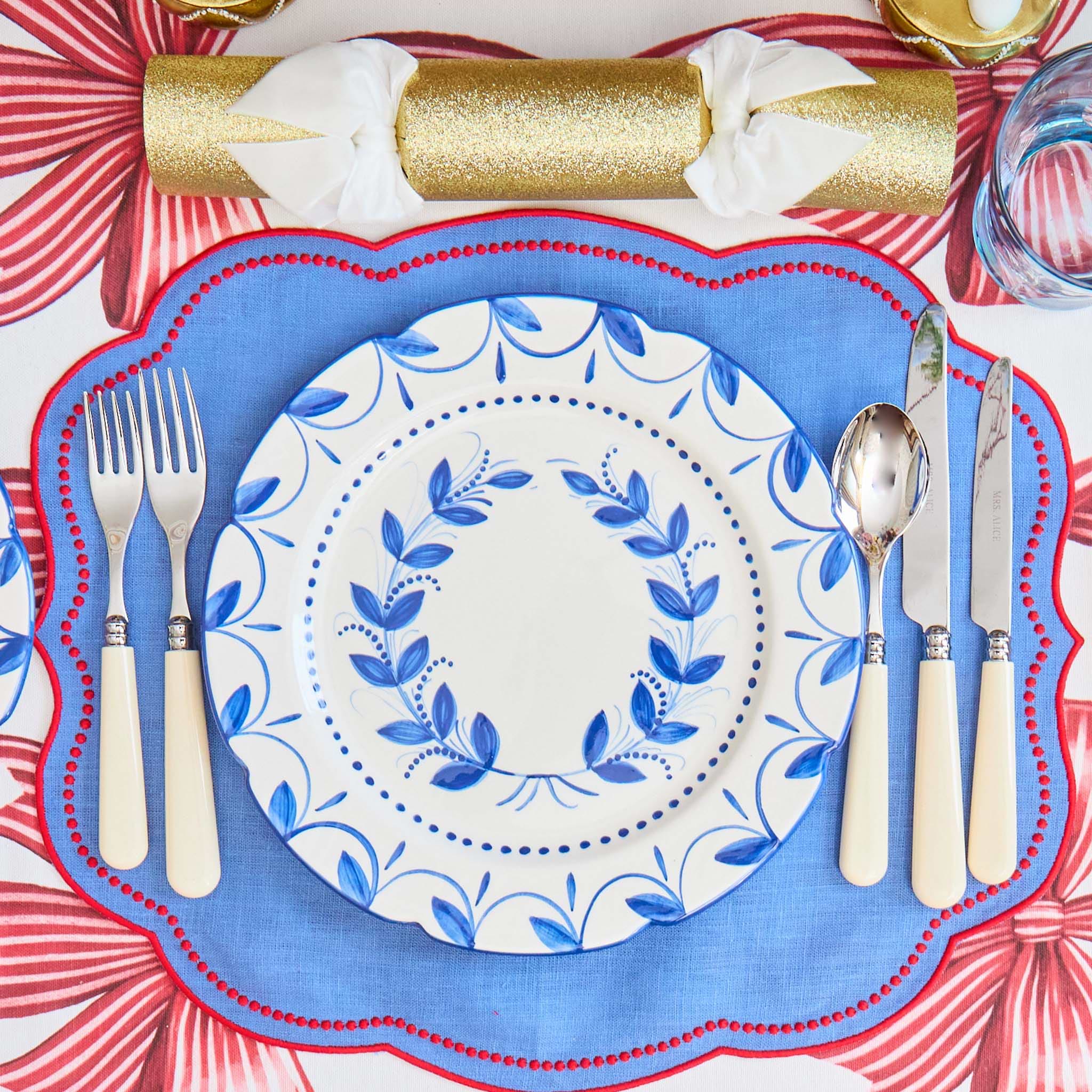 Elizabeth Blue Garland Dinner Plate