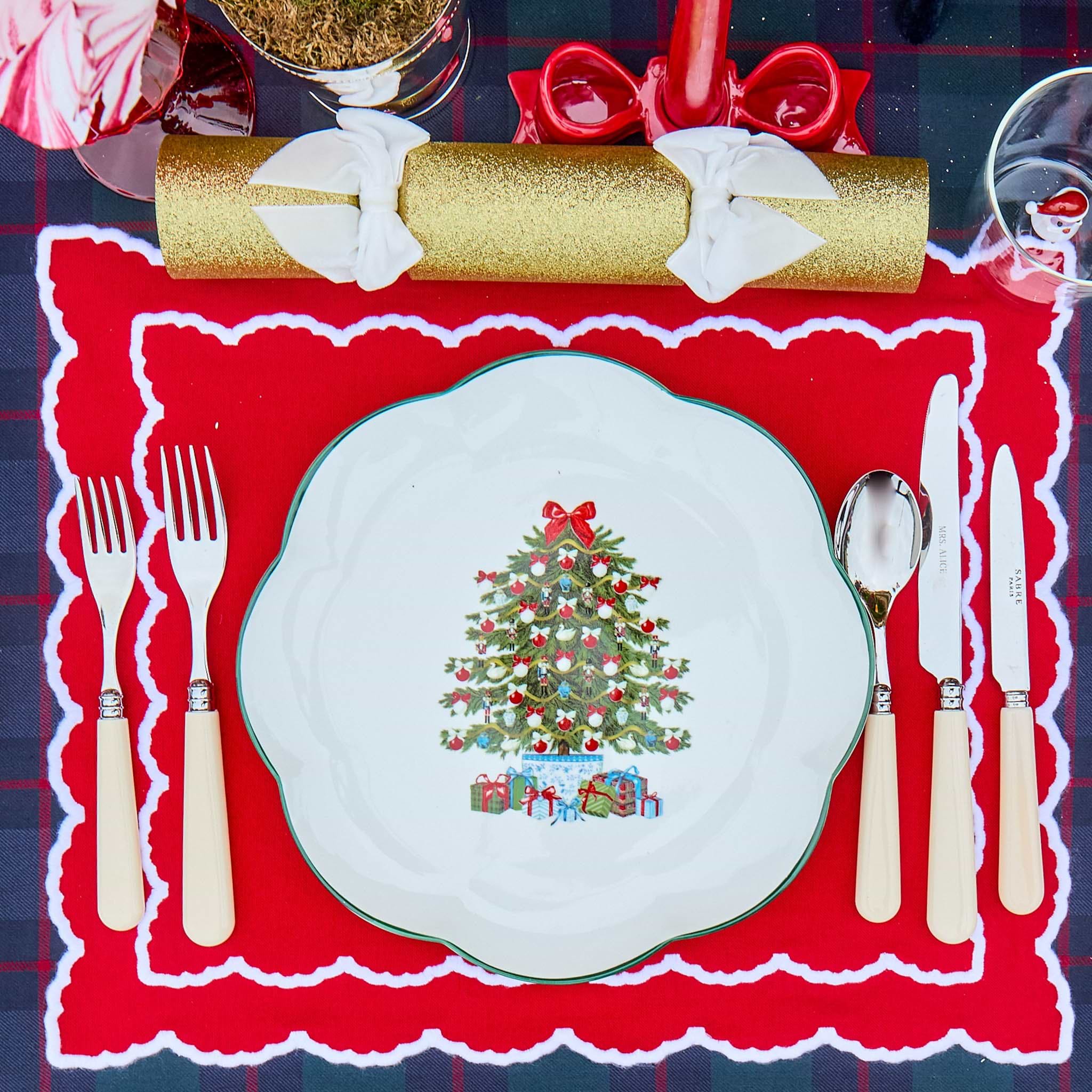 White Ivory Cutlery (5 Piece)