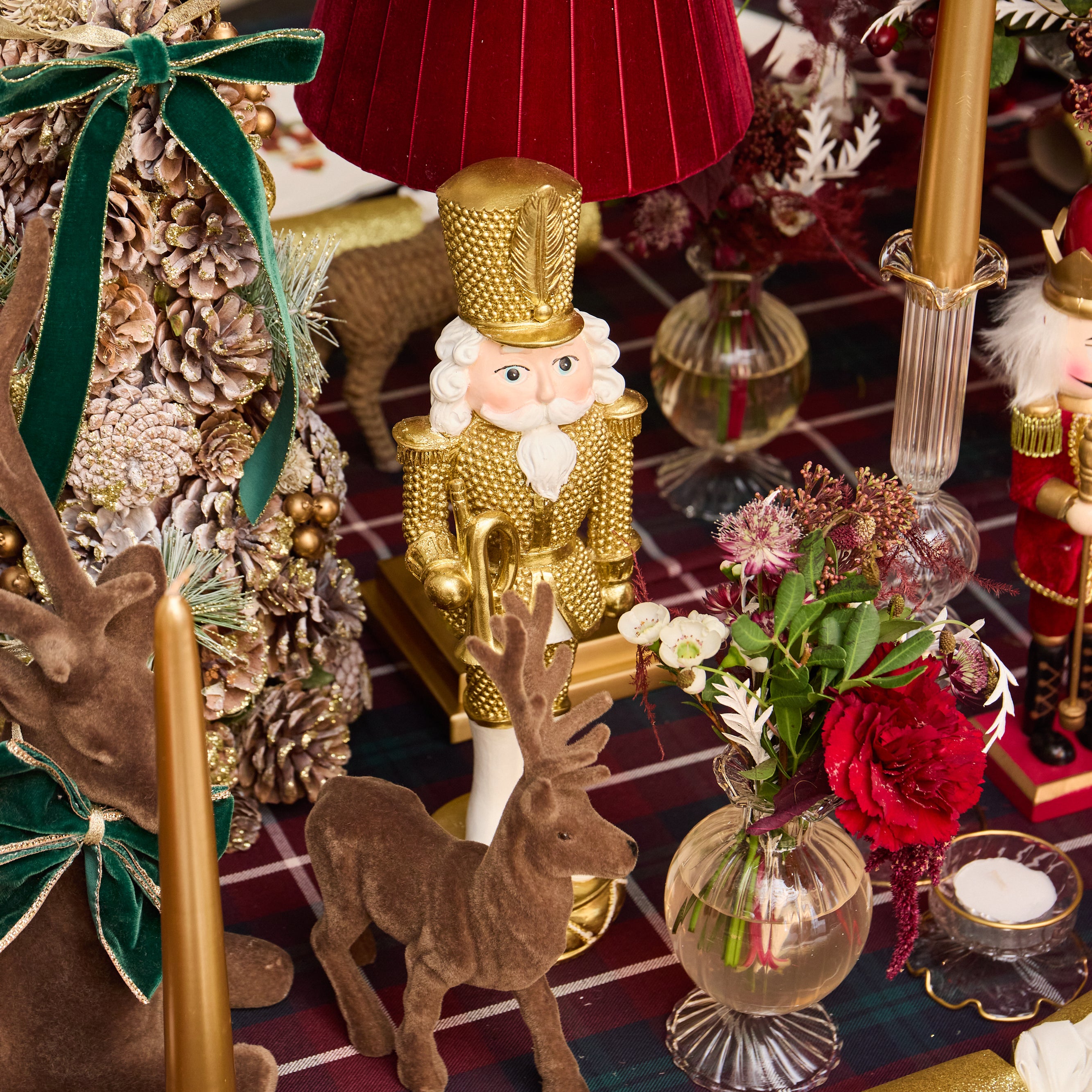 The Merry Noël Tablescape