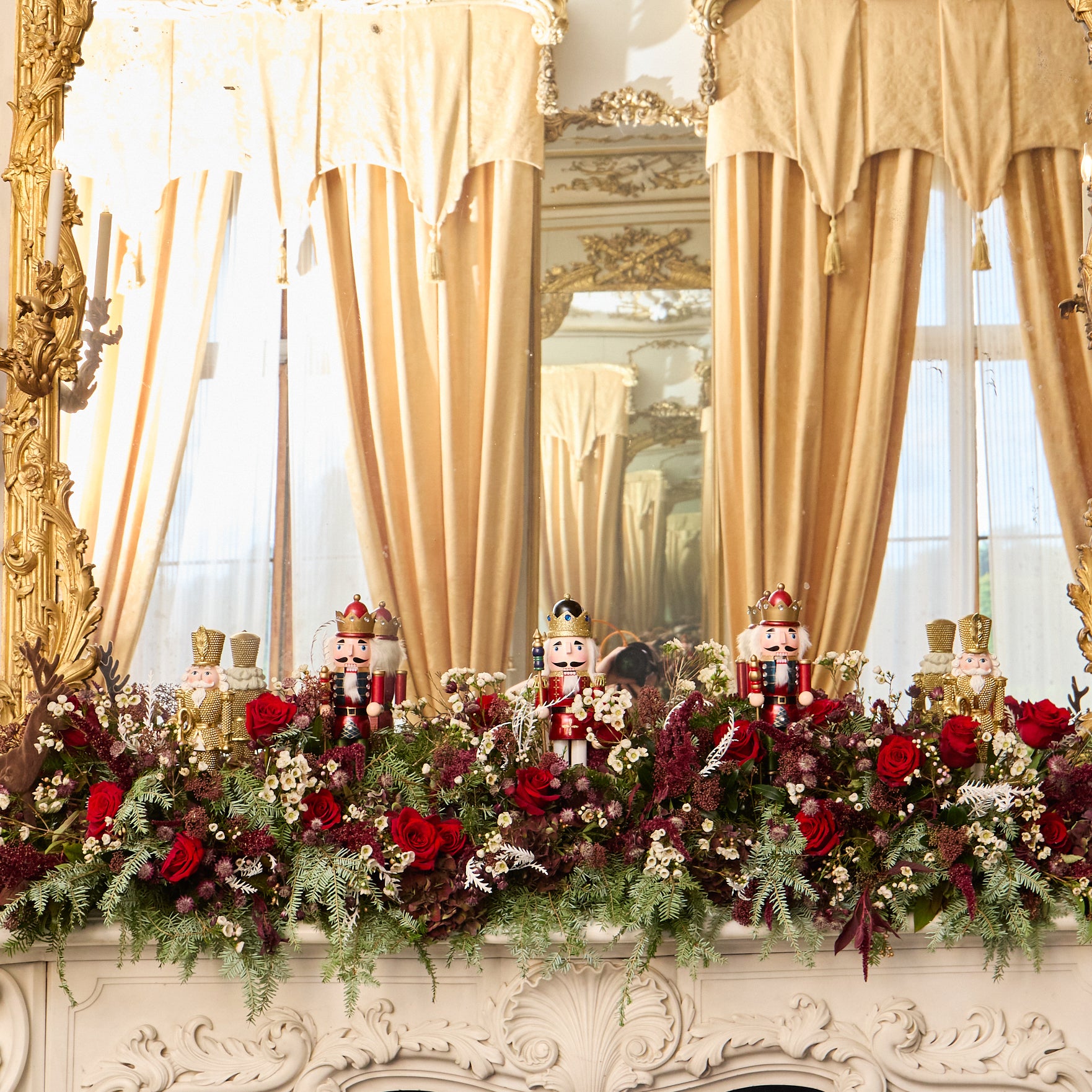 Burgundy & White Nutcracker (Pair) - 38cm