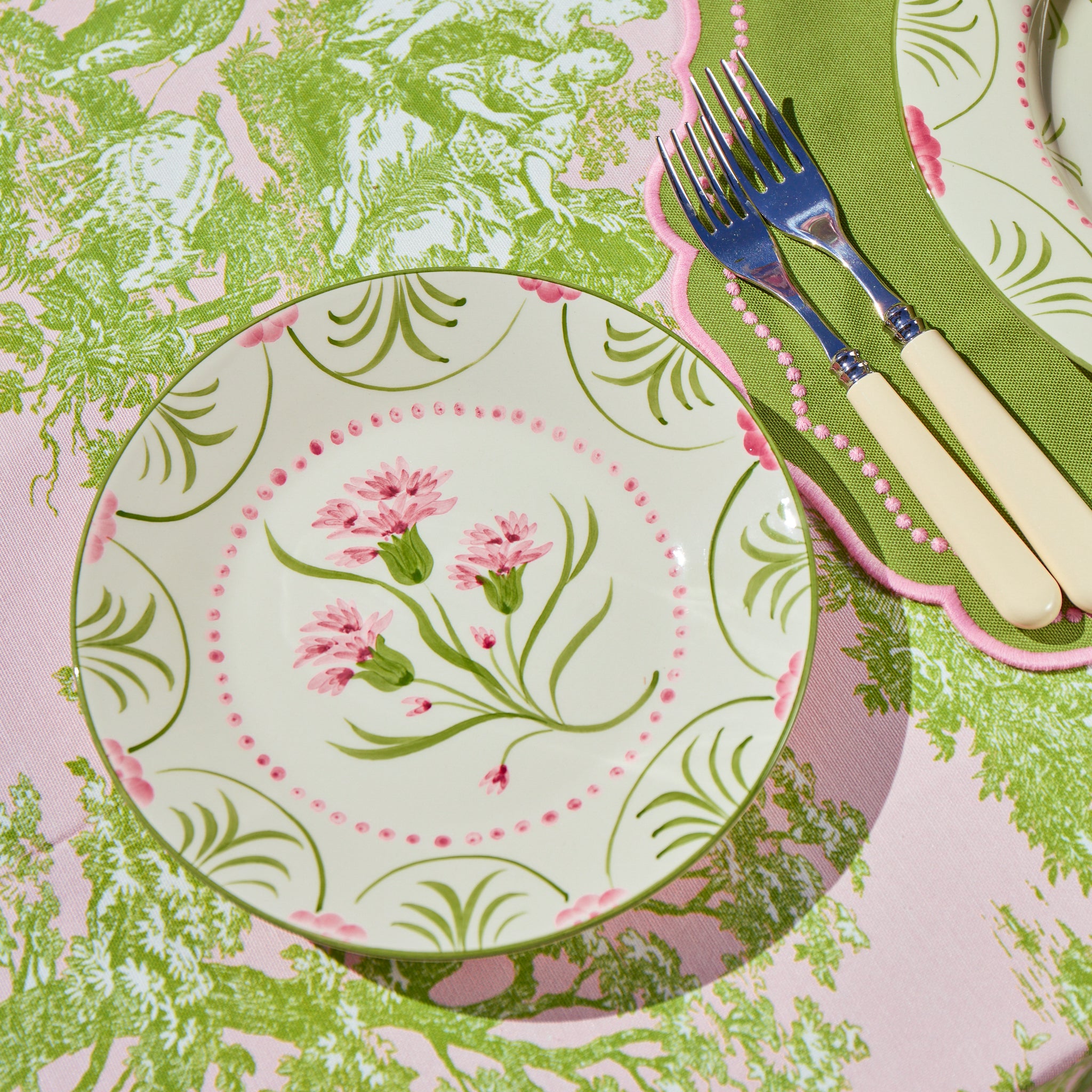 Pink & Green Santa Kristina Starter Plates (Set of 4)