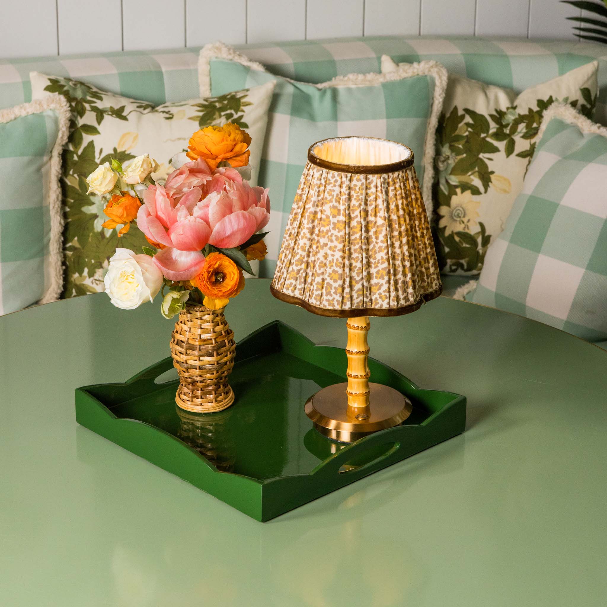 Olive Small Wave Lacquer Tray