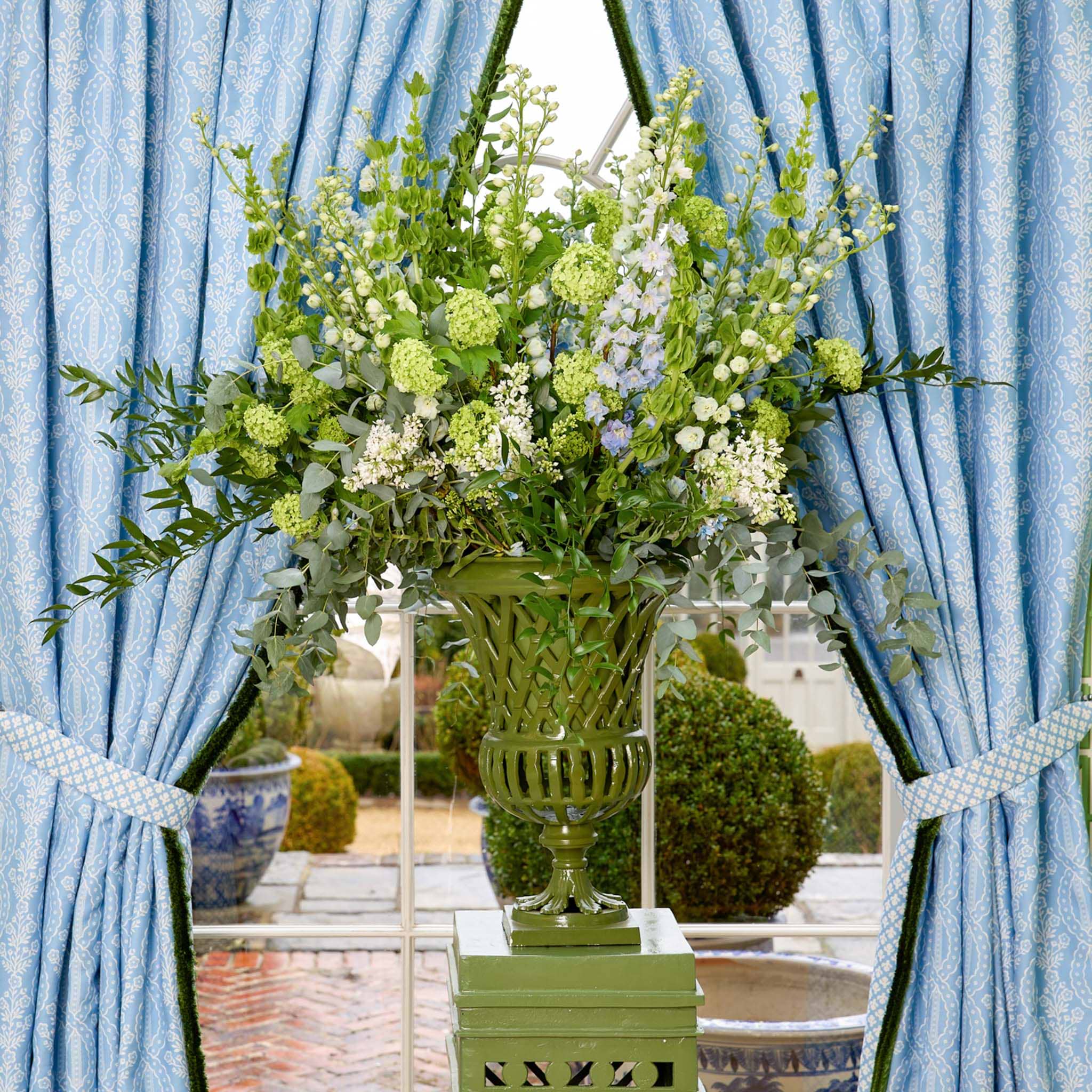Adelaide Green Lattice Urn