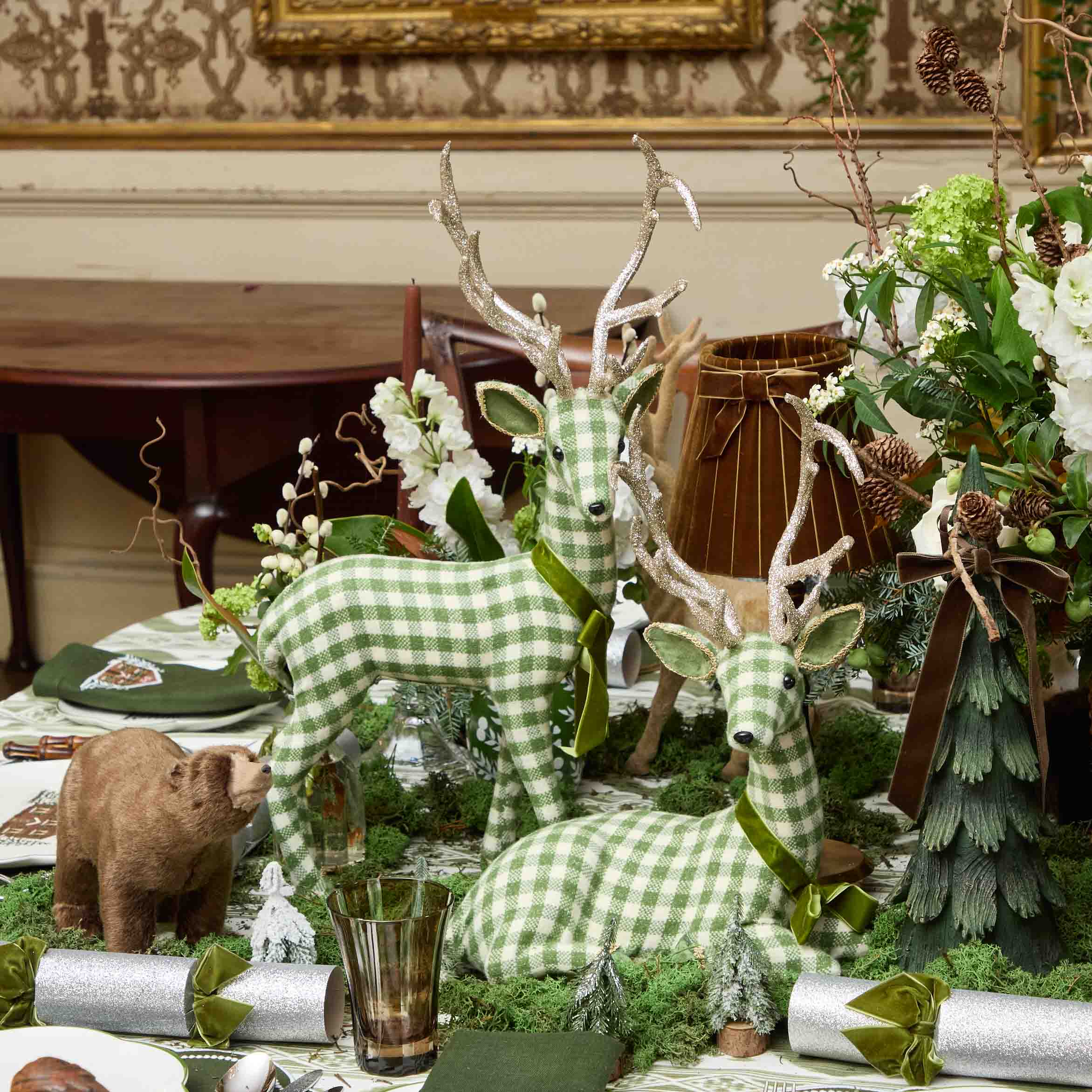 Green Gingham Sitting Deers (Pair)