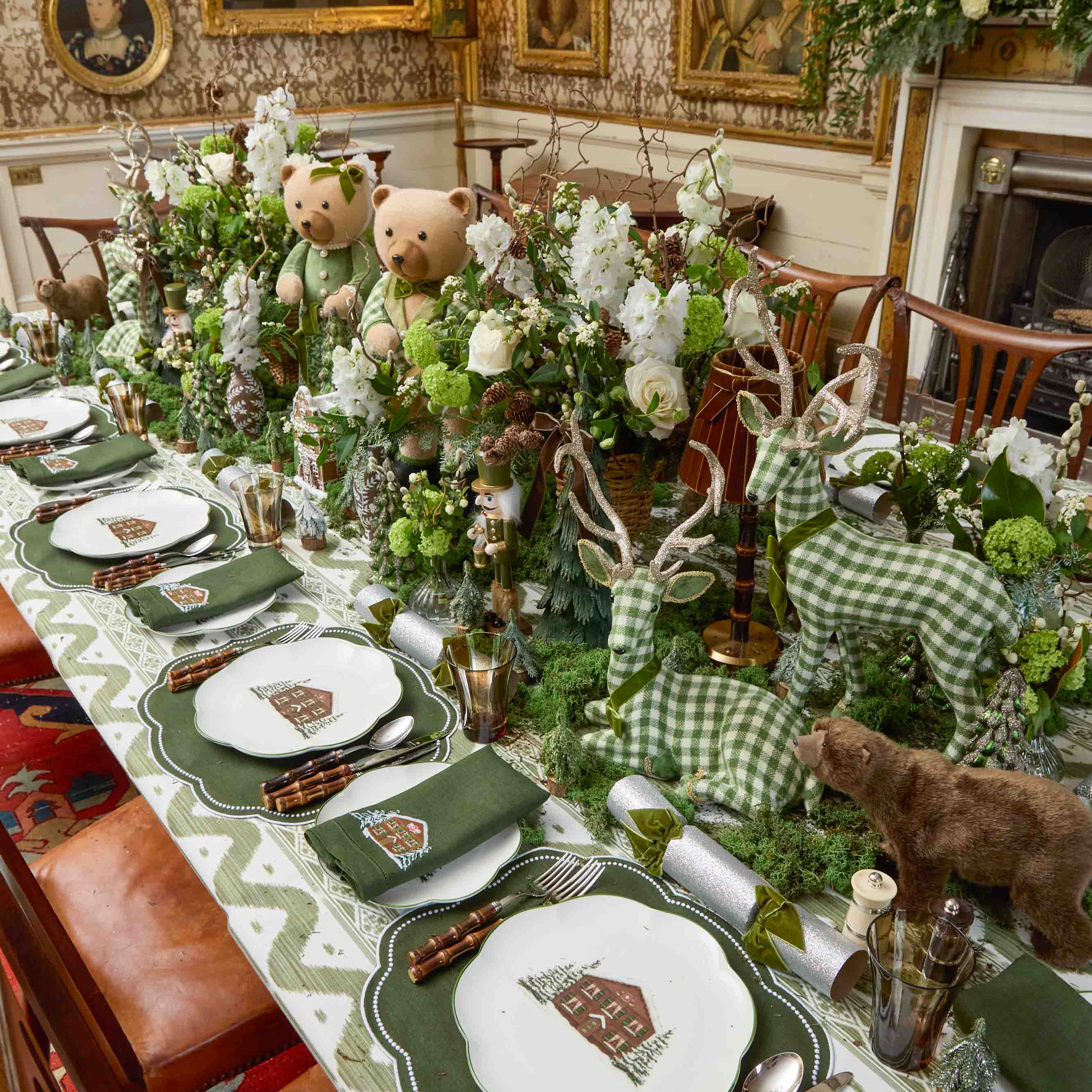 Green Gingham Sitting Deers (Pair)