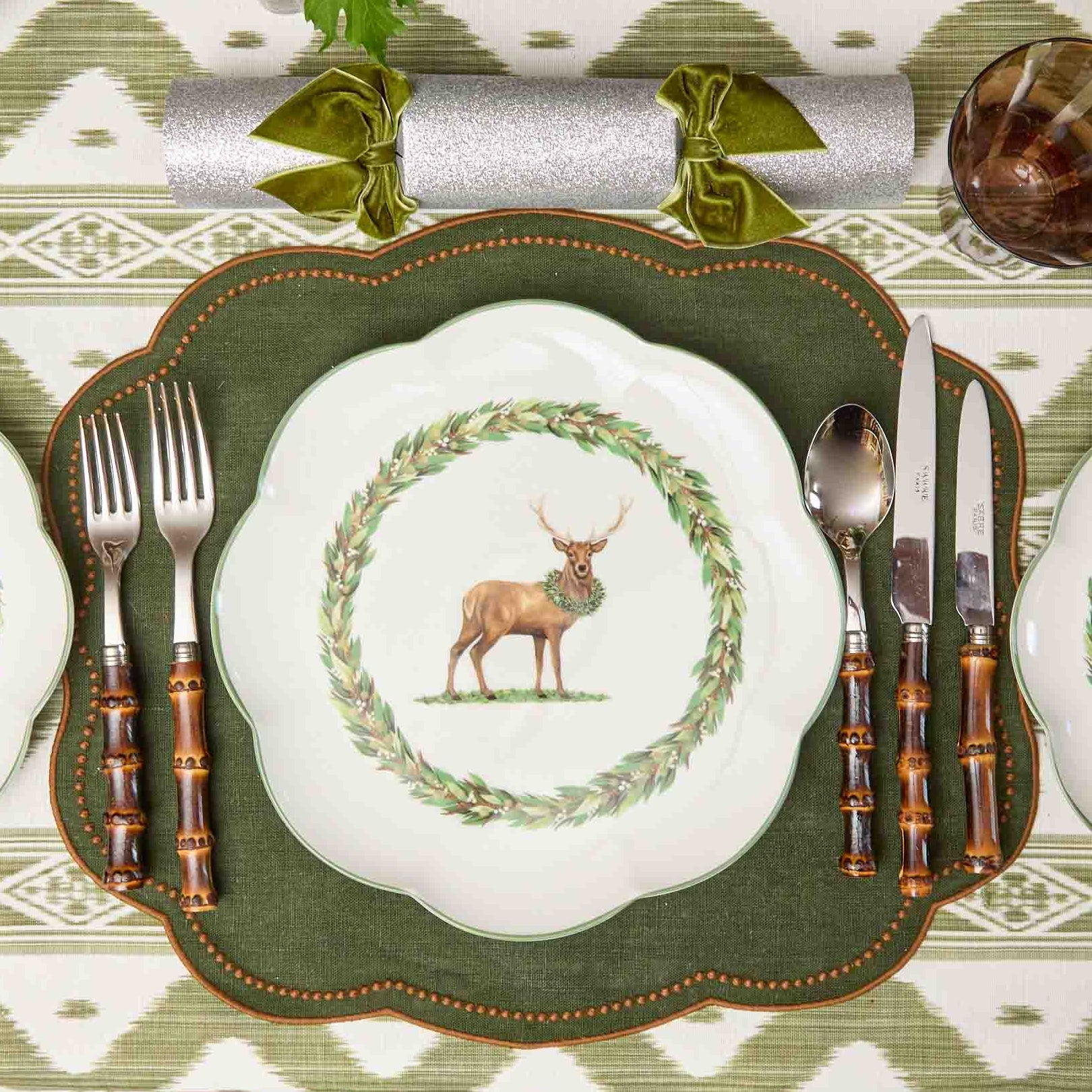Stag Garland Dinner Plate