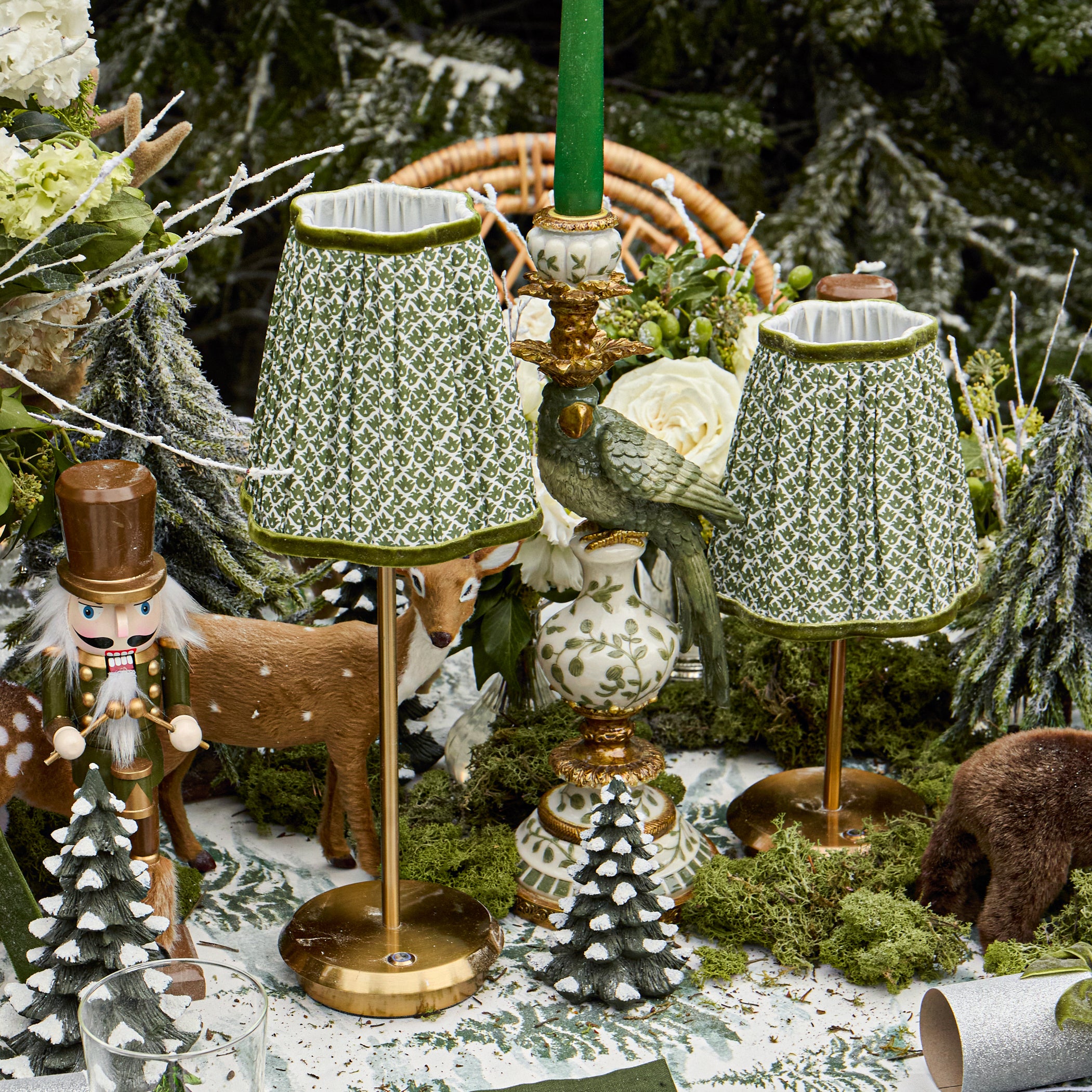 Short Rechargeable Lamp with Olive Lotus Shade (14cm)
