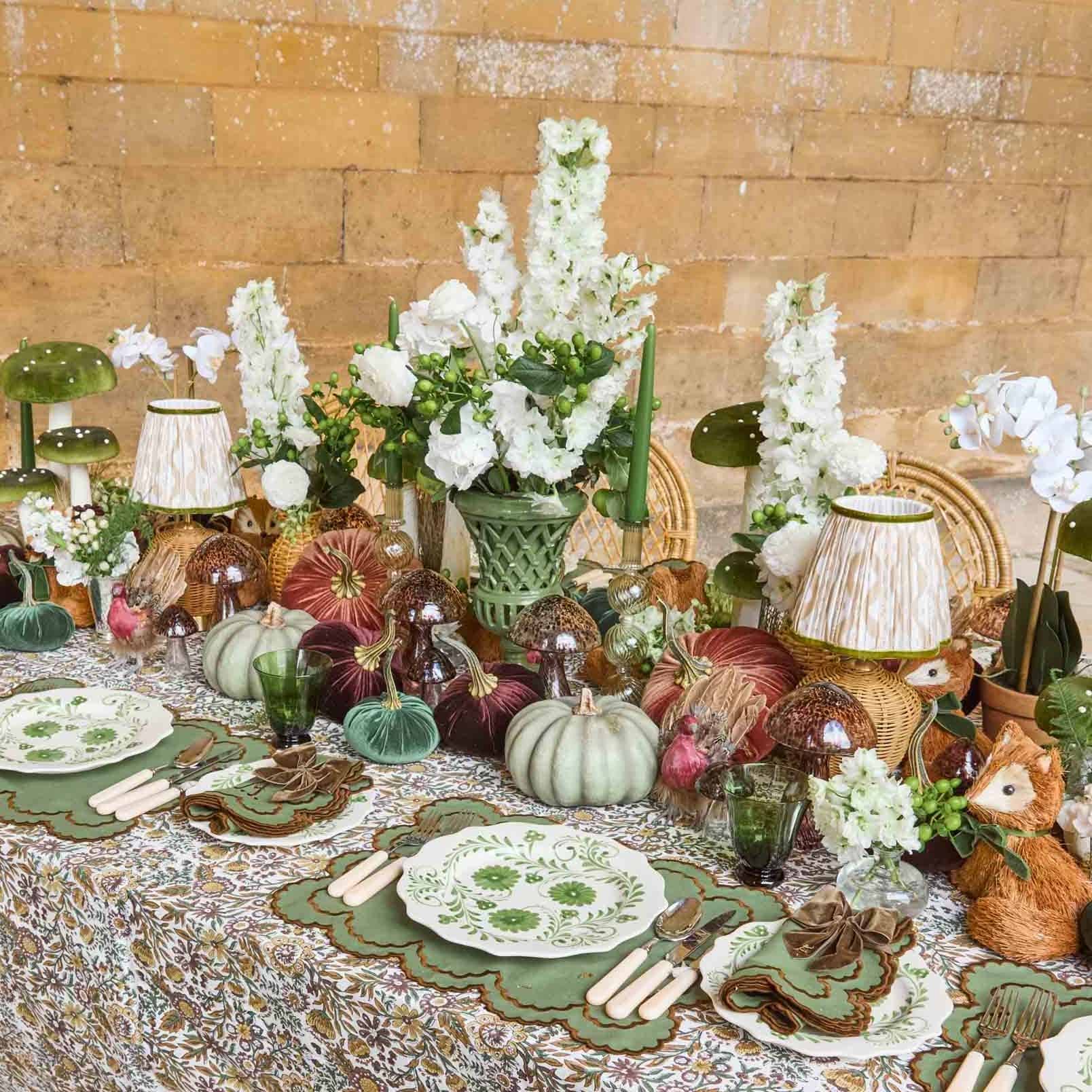 Evergreen Flowers Dinner Plate