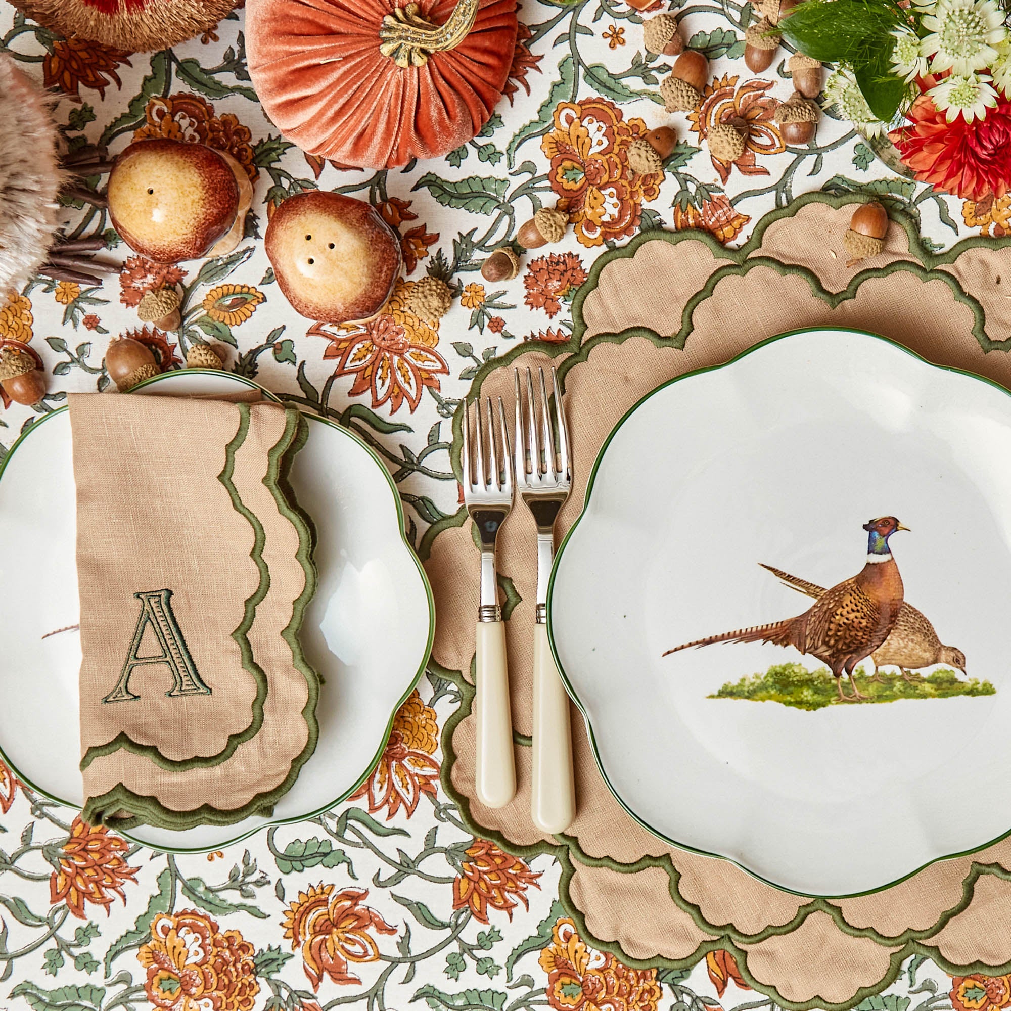 Sand & Green Lily Napkins (Set of 4)