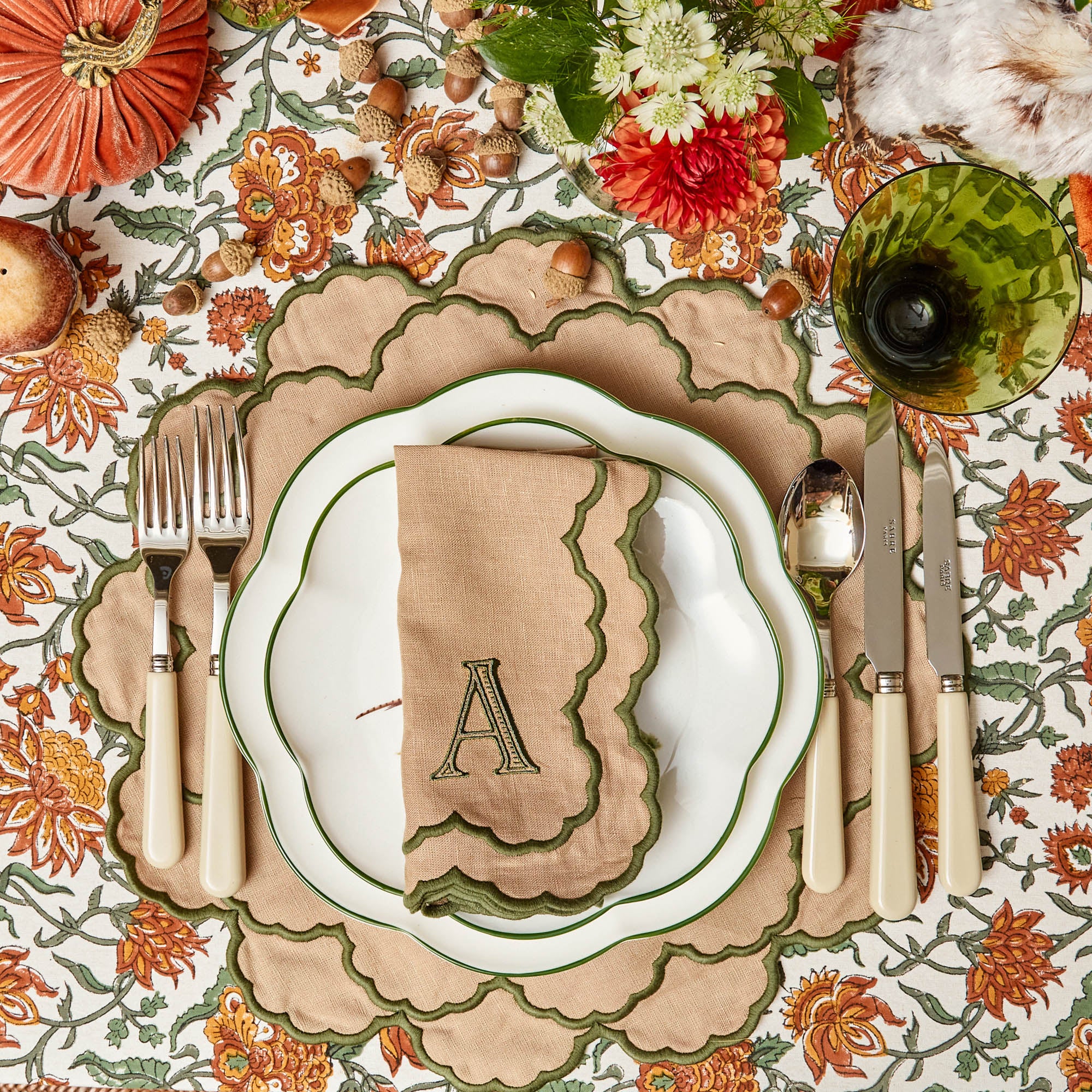 Sand & Green Lily Napkins (Set of 4)