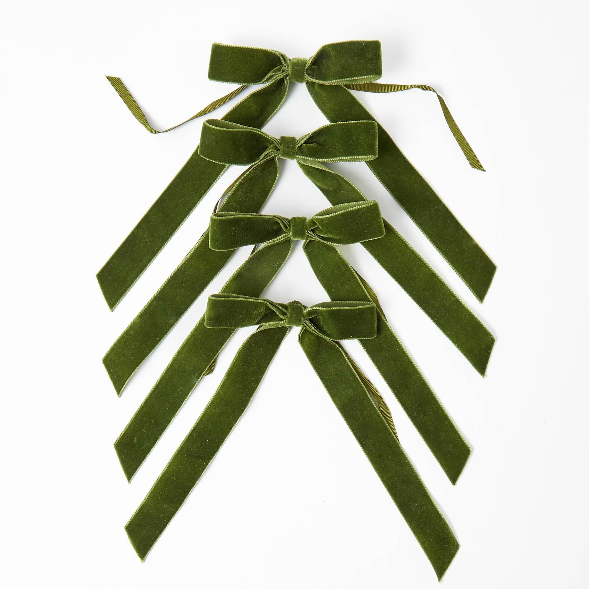Forest Green Velvet Bows (Set of 4) - 20cm