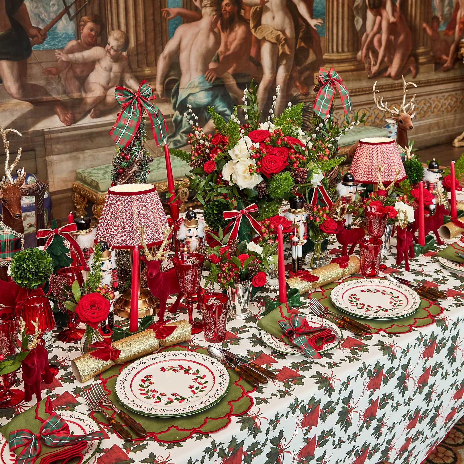 Lily Green & Red Napkins (Set of 4)