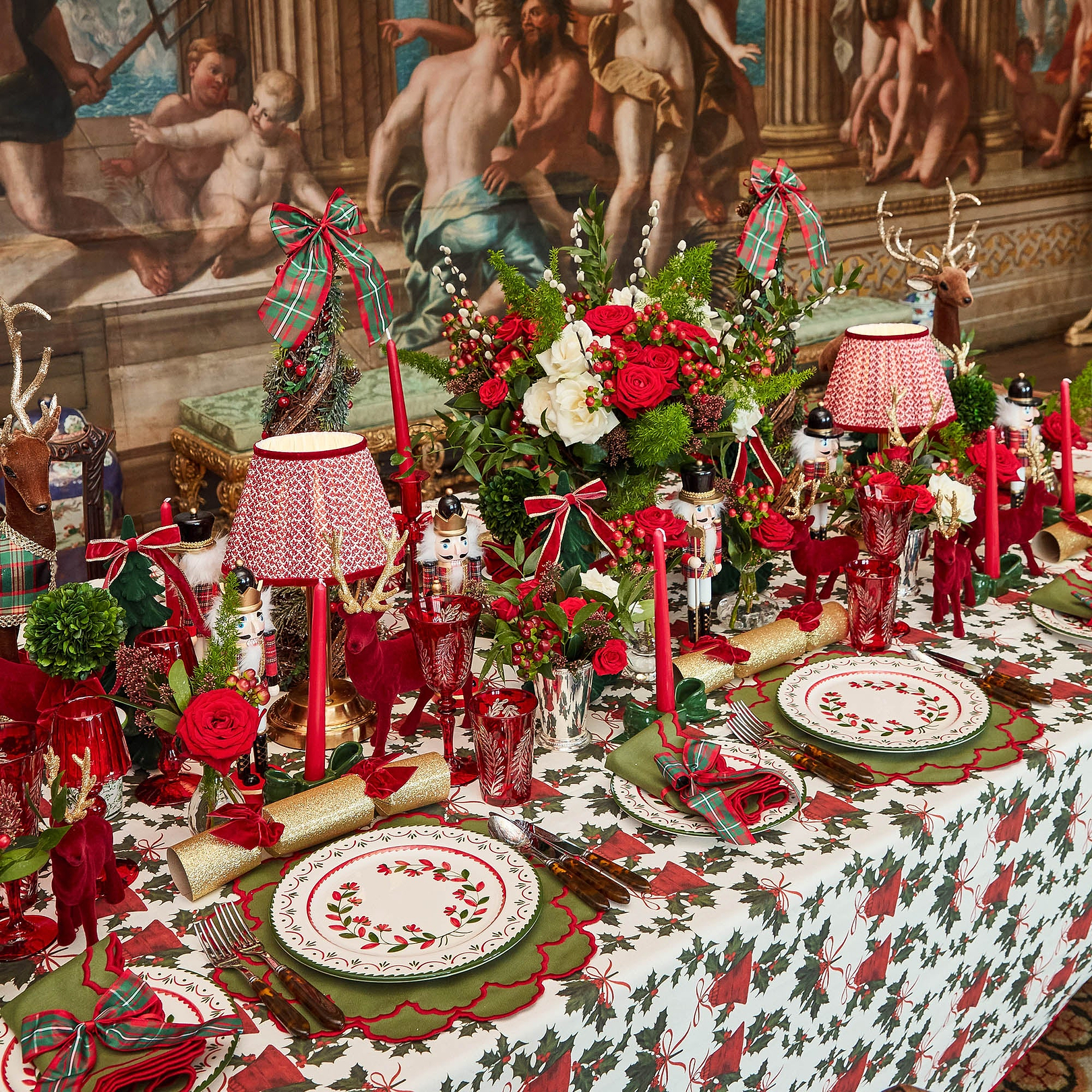 Lily Green & Red Napkins (Set of 4)