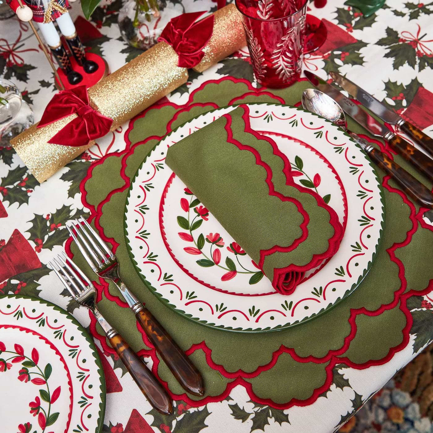 Lily Green & Red Napkins (Set of 4)