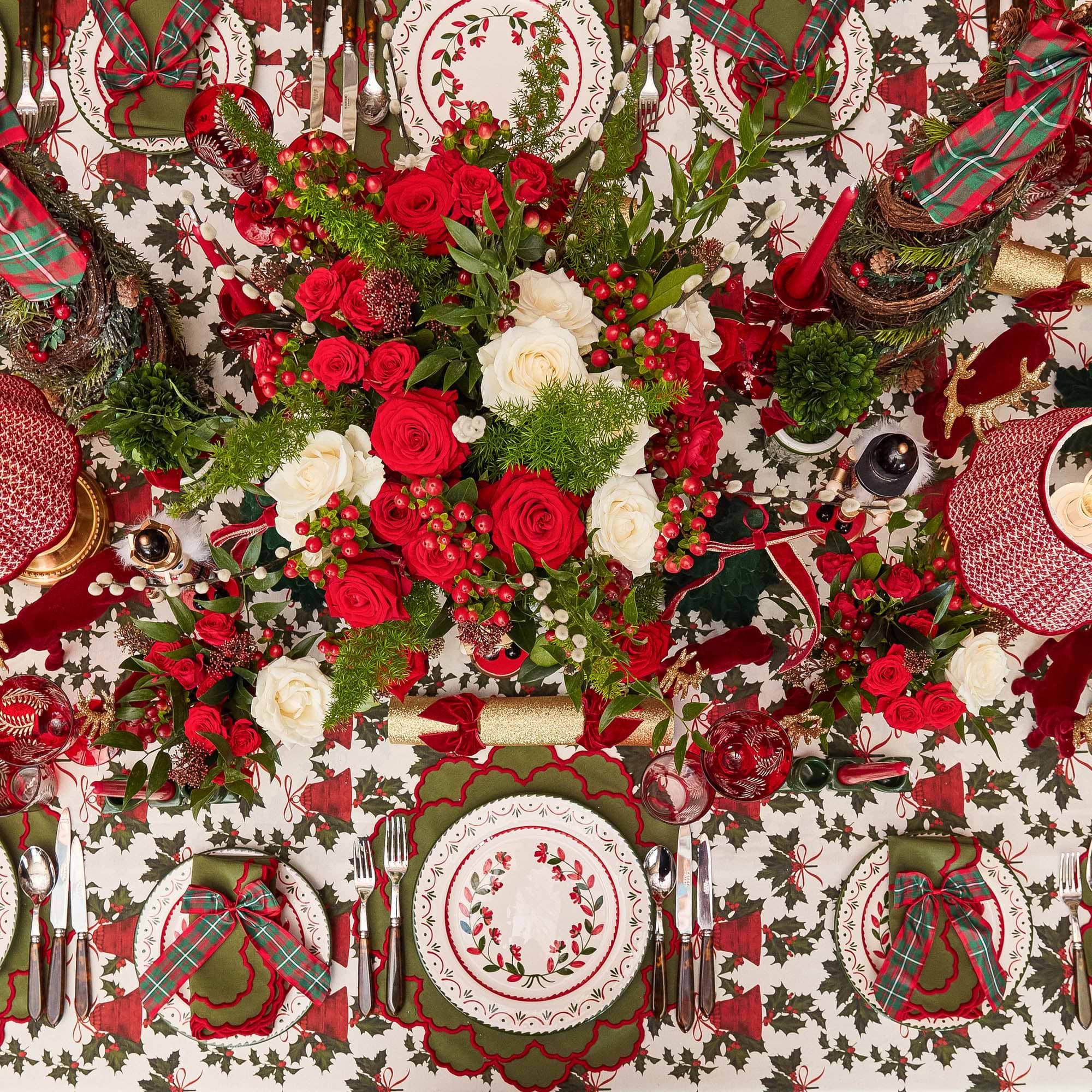 Lily Green & Red Placemats & Napkins (Set of 4)