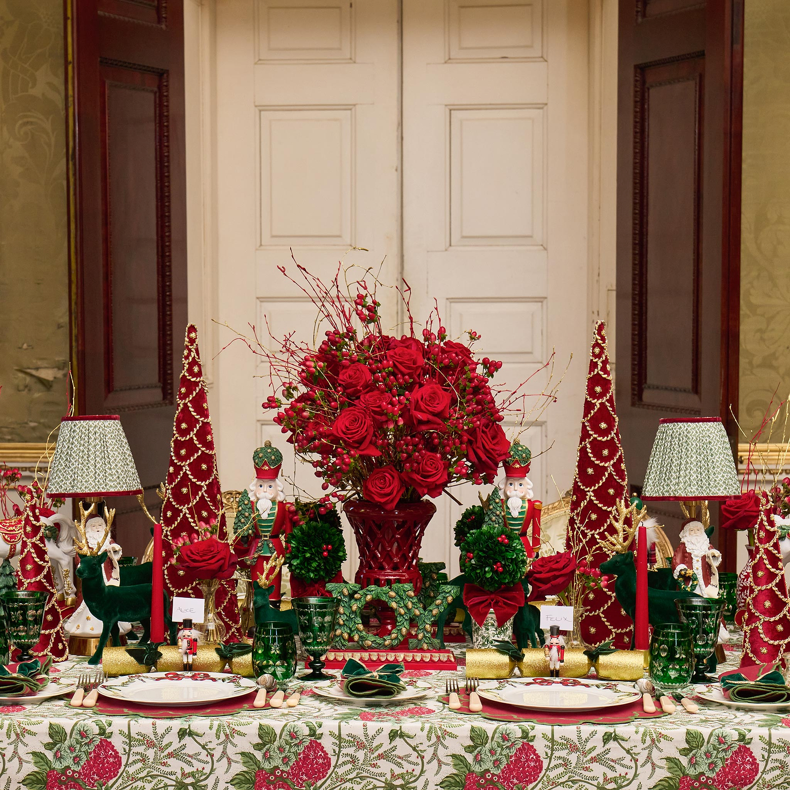 Xmas柄　 Gallery Holly & the Joy Have A Holly Jolly Christmas: Holly Jolly Holly 12x12 Patterned