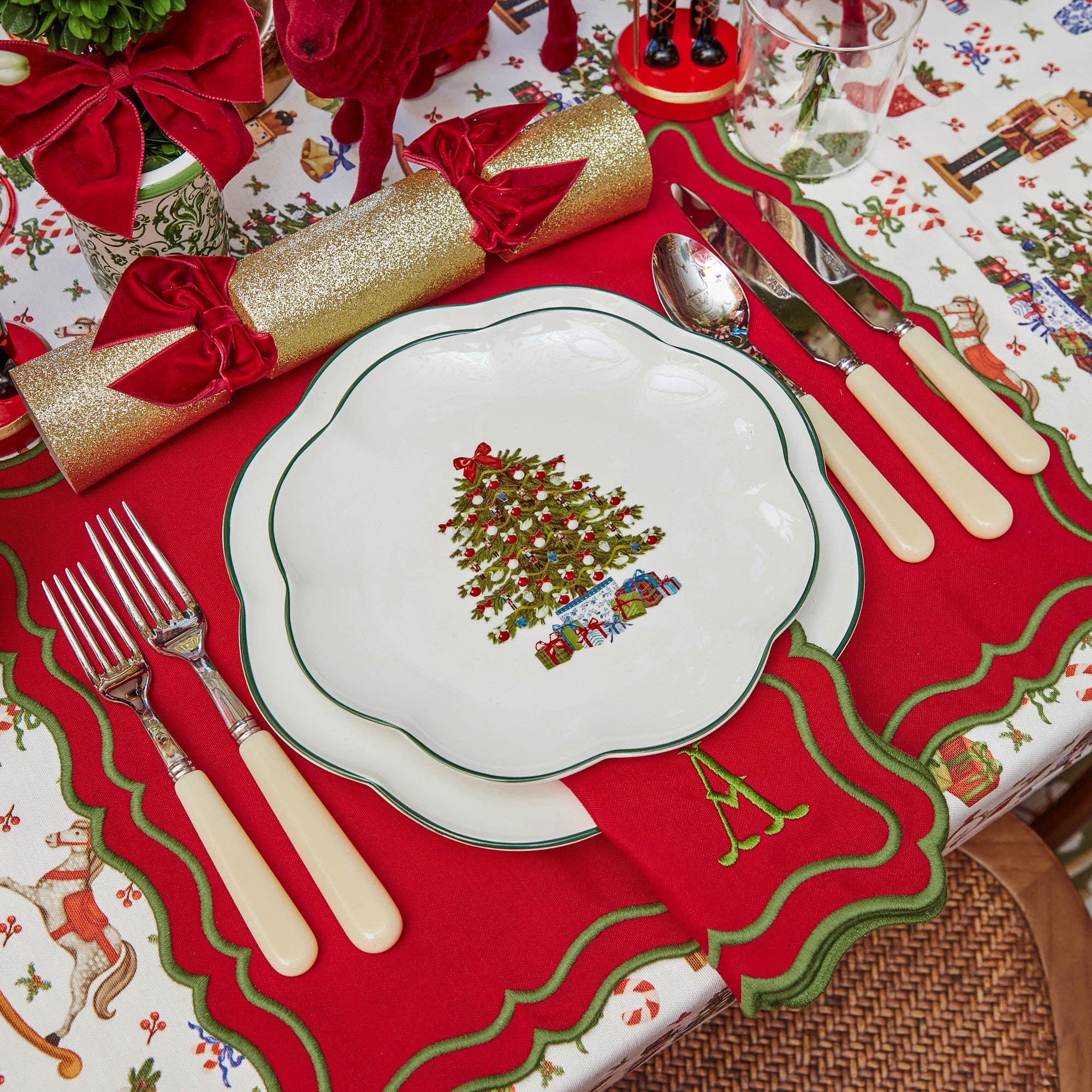 Mrs. Alice Christmas Tree Starter Plate (Set of 4)