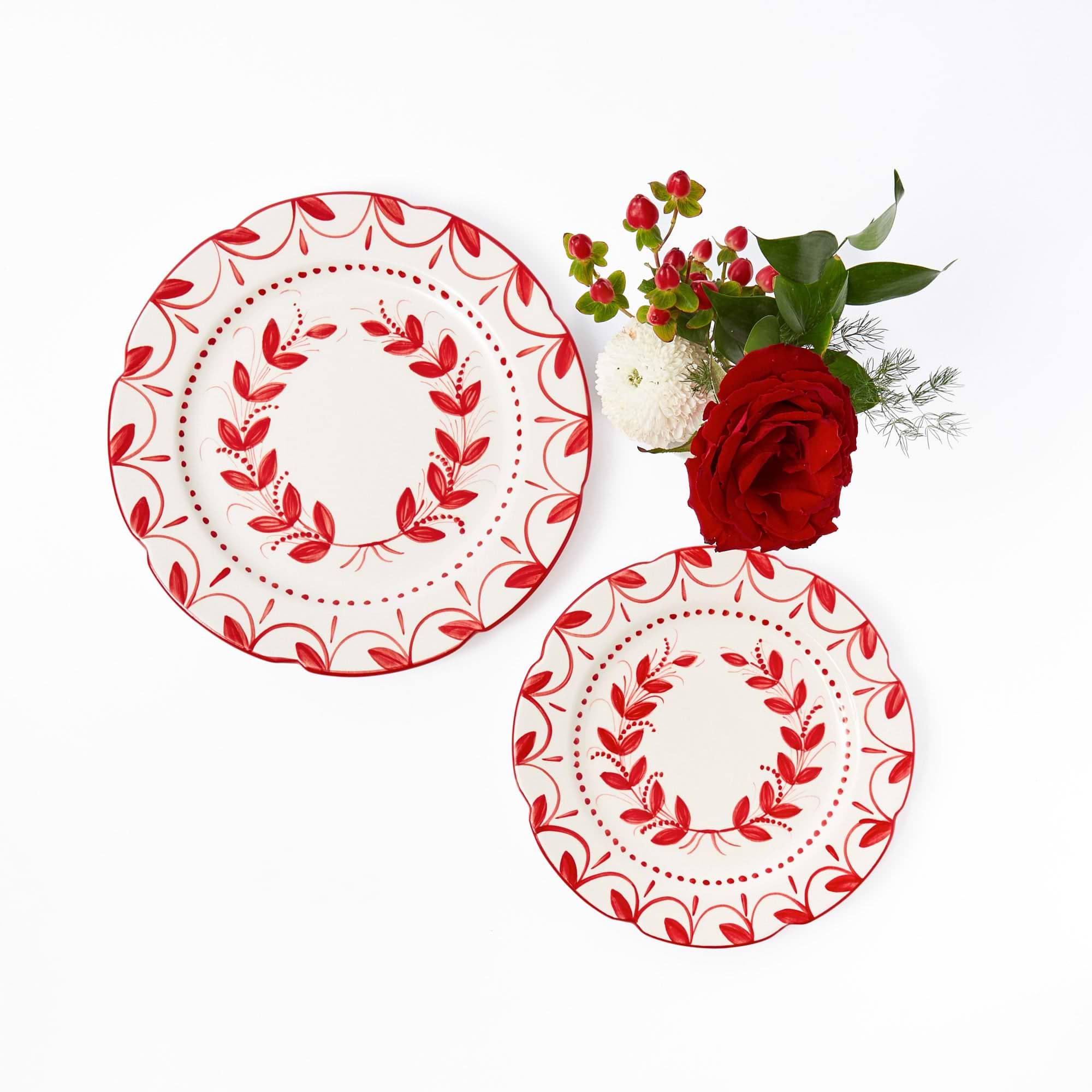 Elizabeth Red Garland Starter Plates