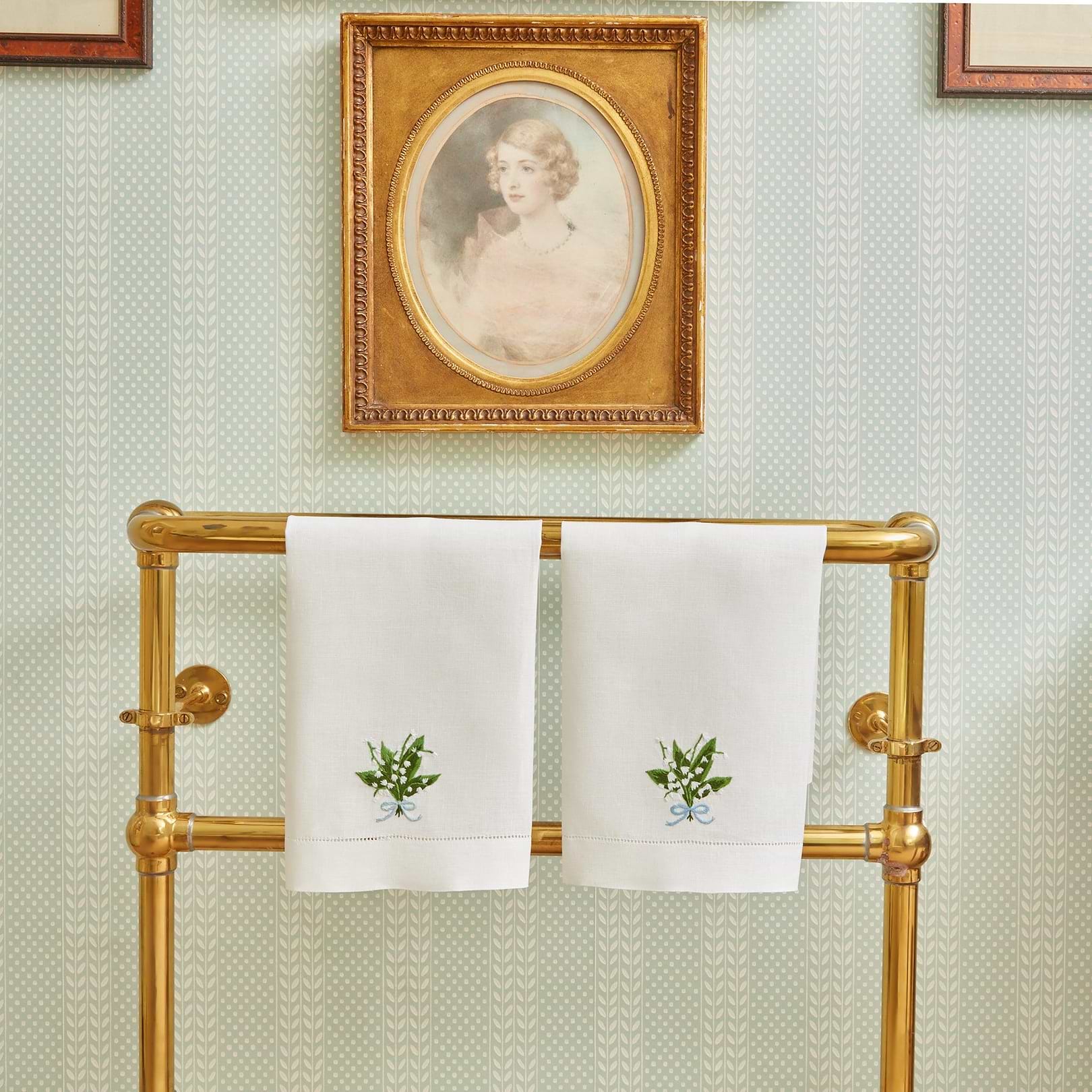 lily-of-the-valley-linen-hand-