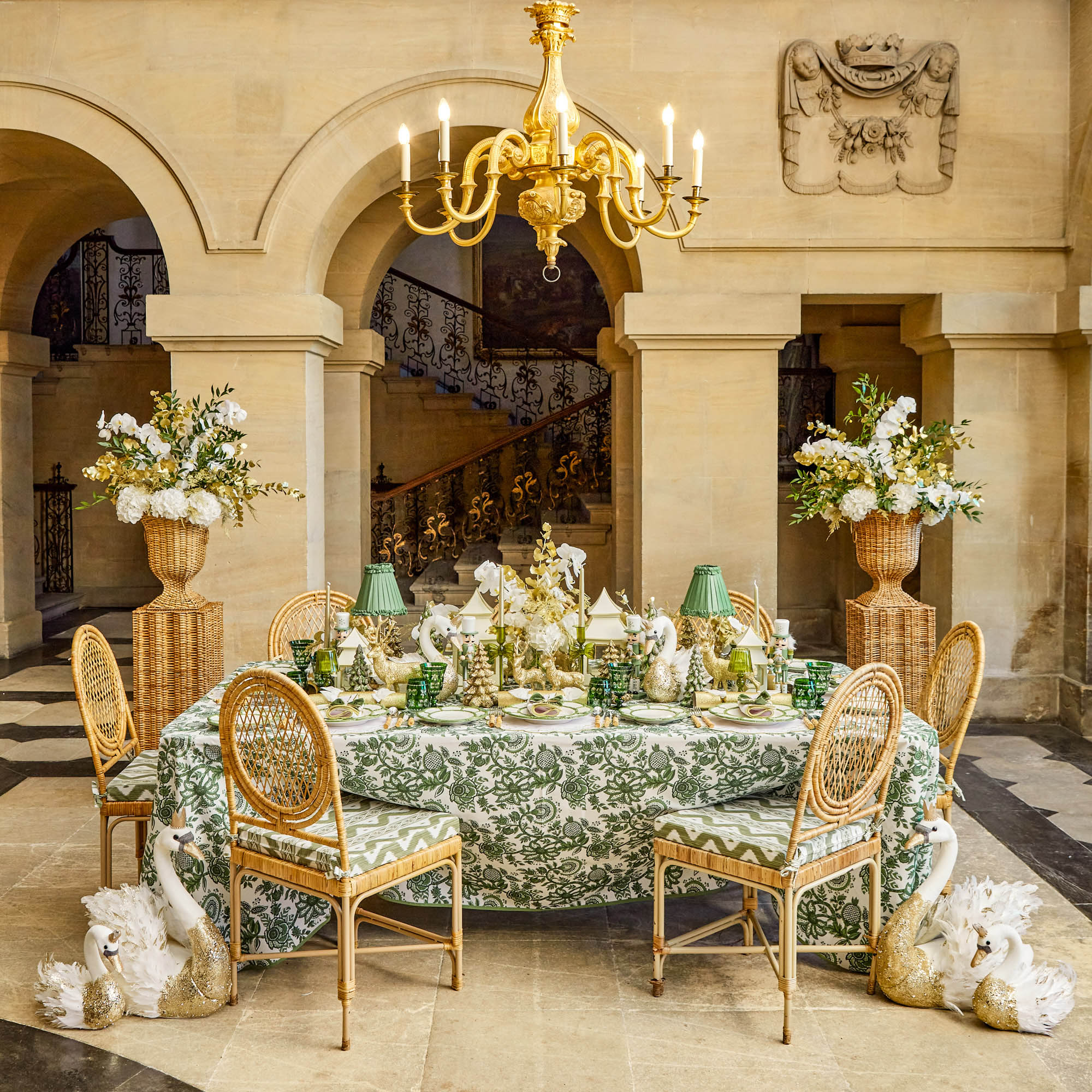 Celine Green Glass Bow Candlescape (Gold)
