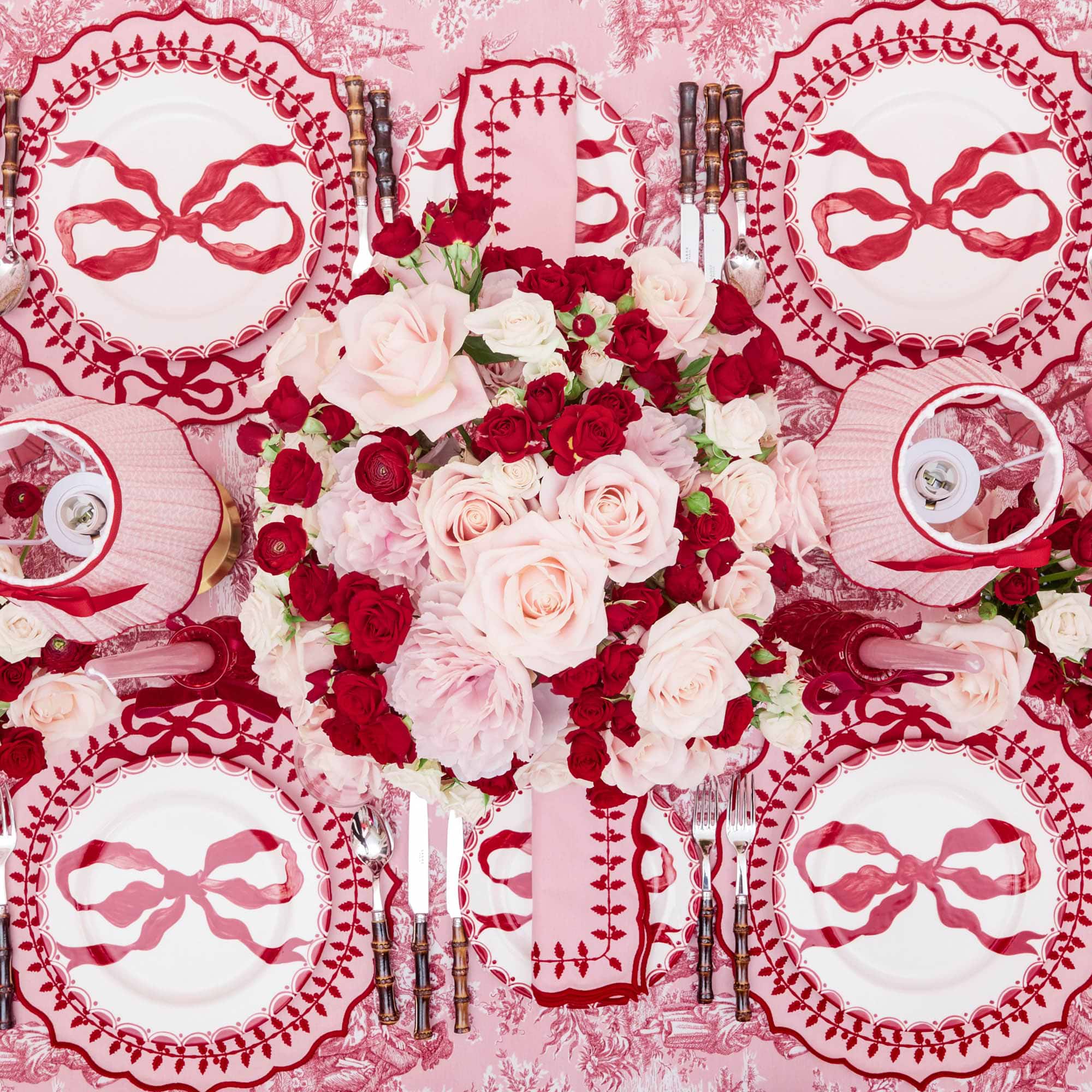 Marilyn Red Bow Starter Plate